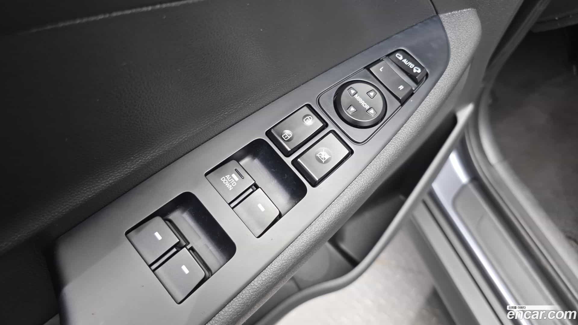 Tucson Hyundai 2018.6-OPTION-017