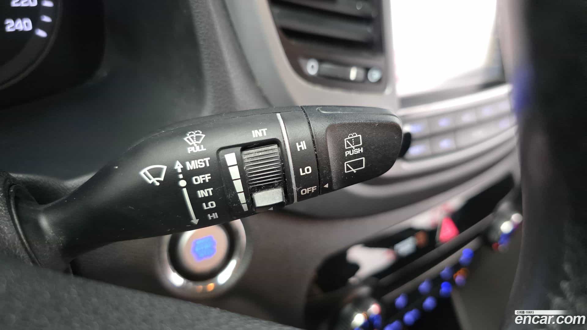 Tucson Hyundai 2018.6-OPTION-019