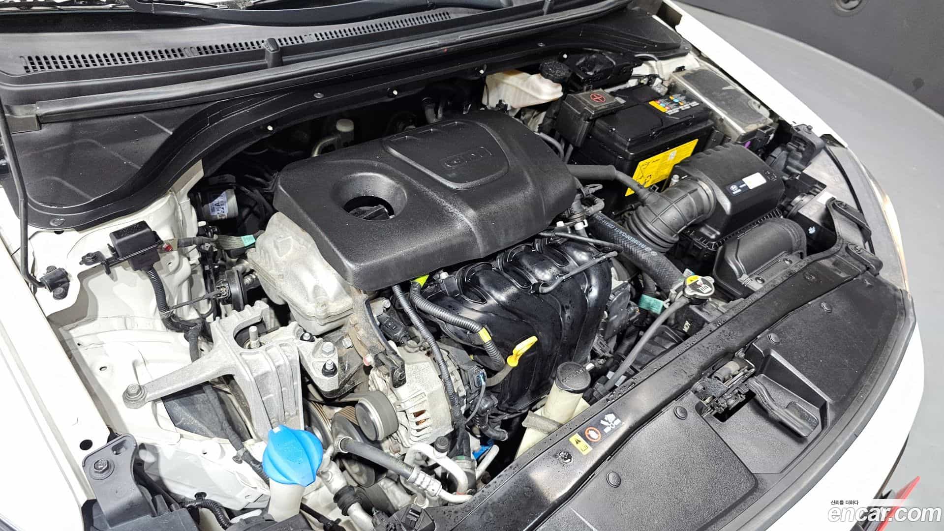 AVANTE Hyundai 2017.4-OUTER-006