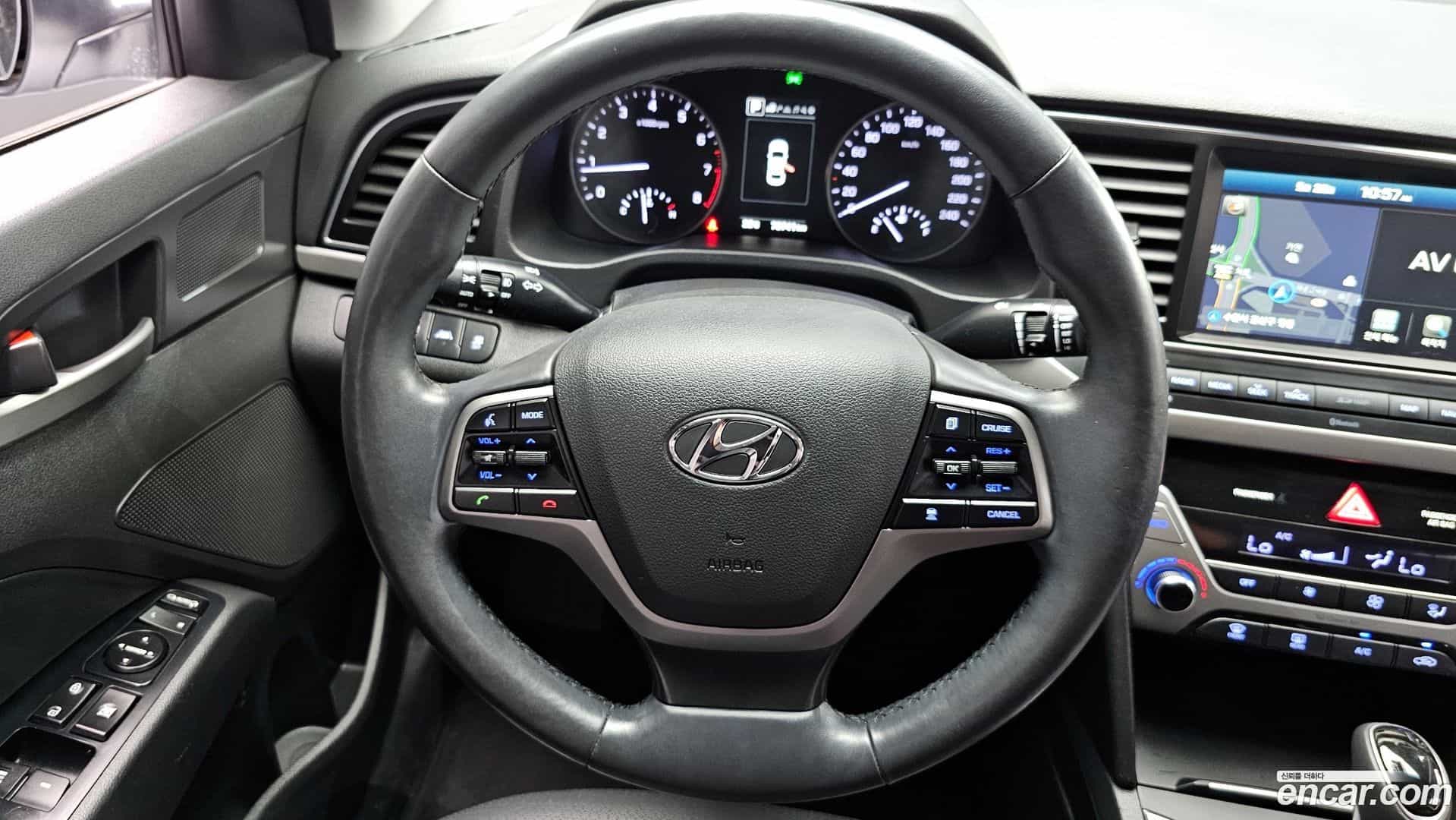 AVANTE Hyundai 2017.4-OPTION-016