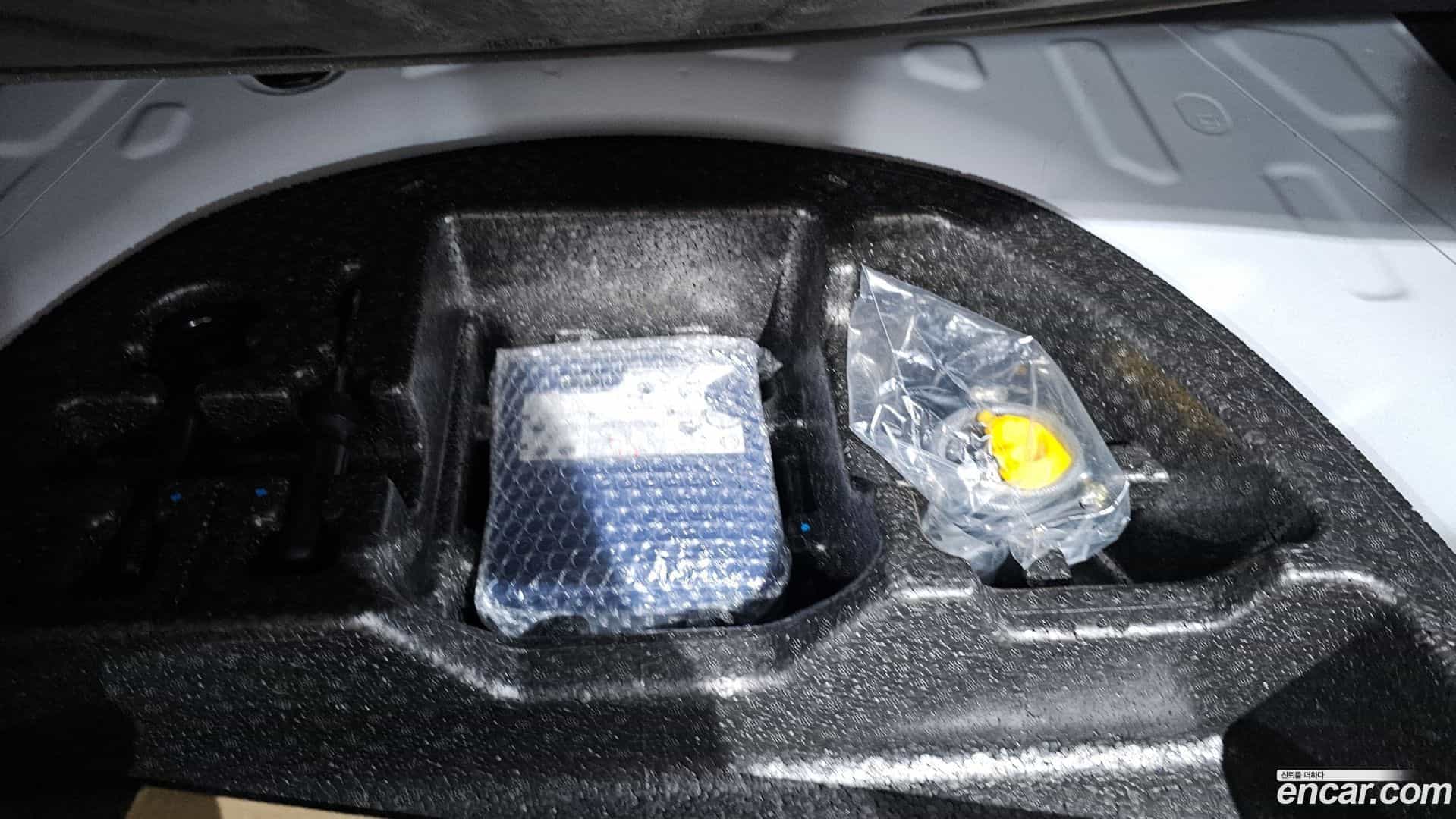 AVANTE Hyundai 2017.4-OPTION-043