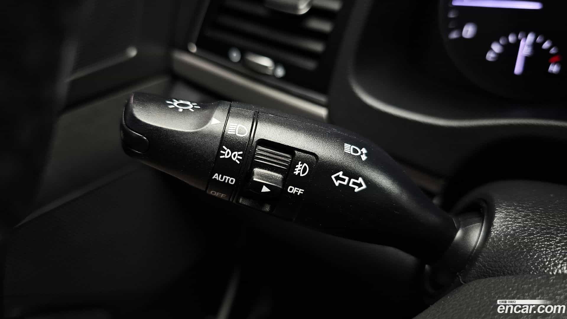 AVANTE Hyundai 2017.4-OPTION-046