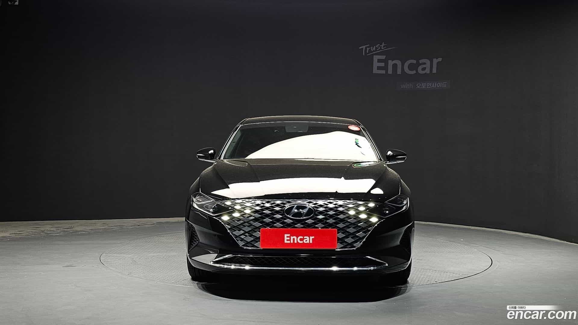 Grandeur Hyundai 2021.11-OUTER-003