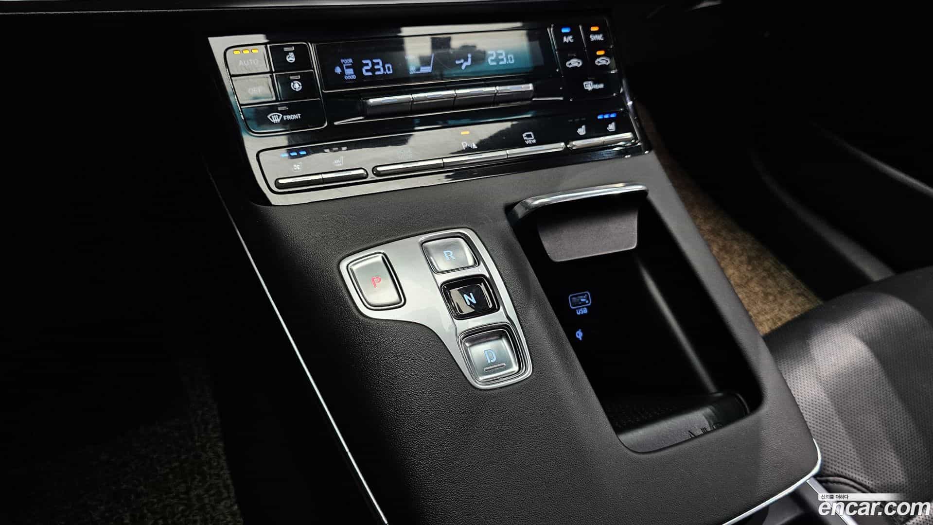 Grandeur Hyundai 2021.11-INNER-009