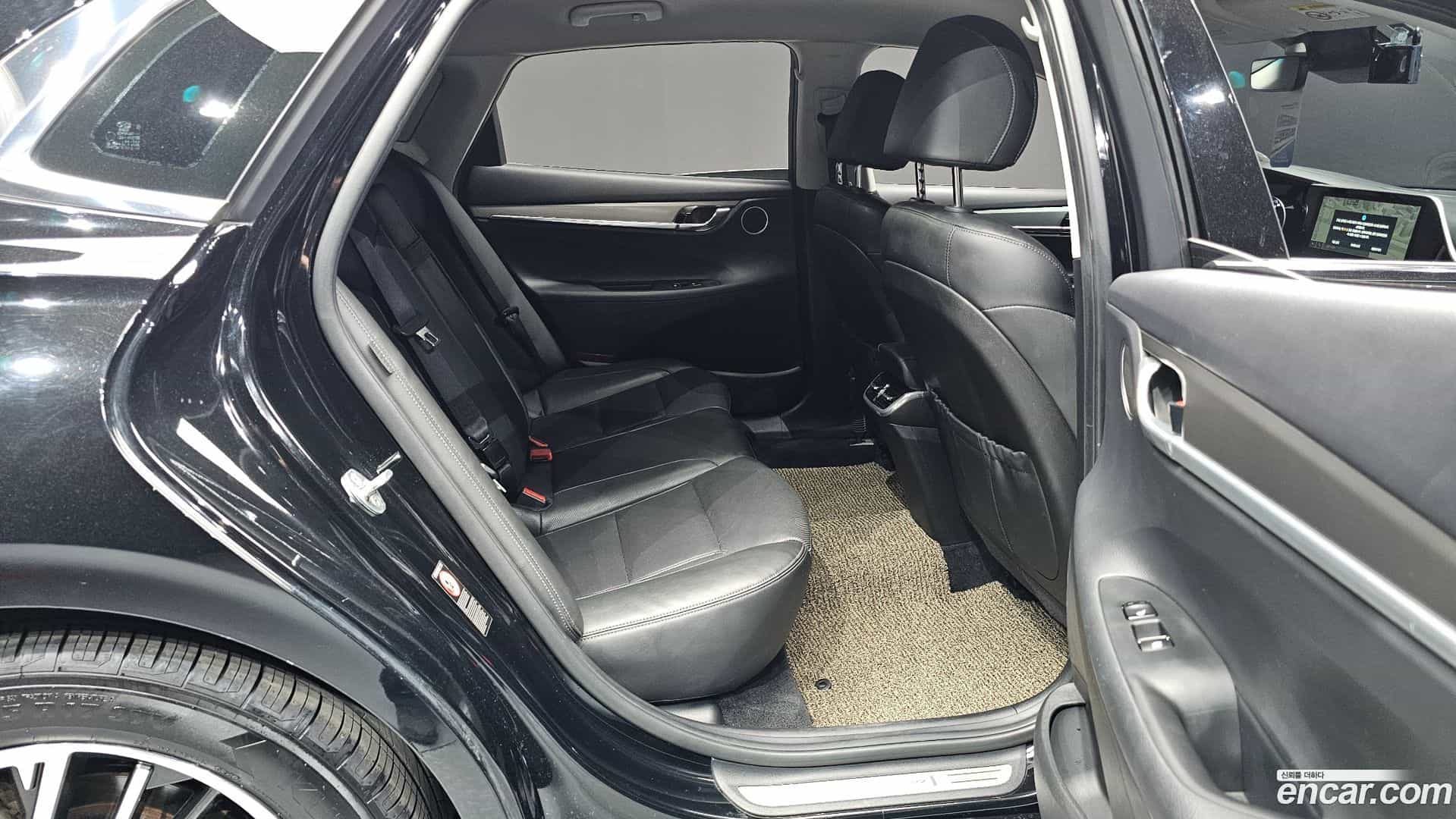 Grandeur Hyundai 2021.11-OPTION-015