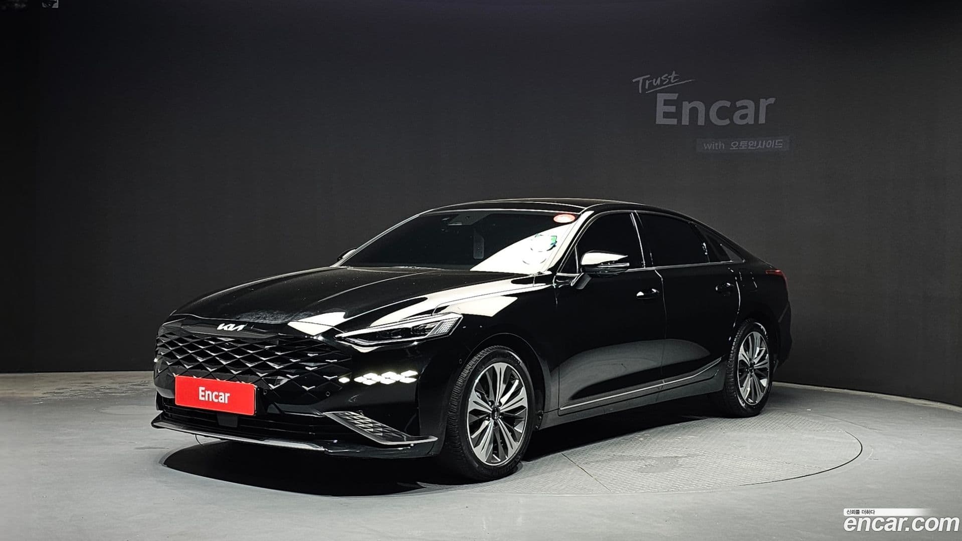 Main__Slider__Photo:K8 Kia 2022.9-0