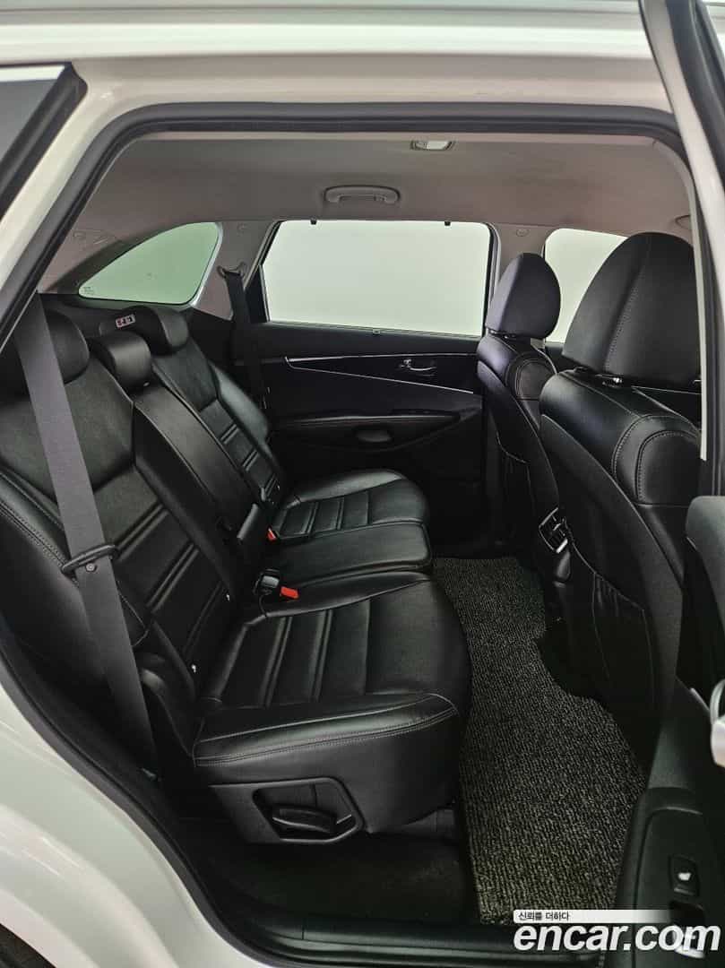 Sorento Kia 2018.0-OPTION-017