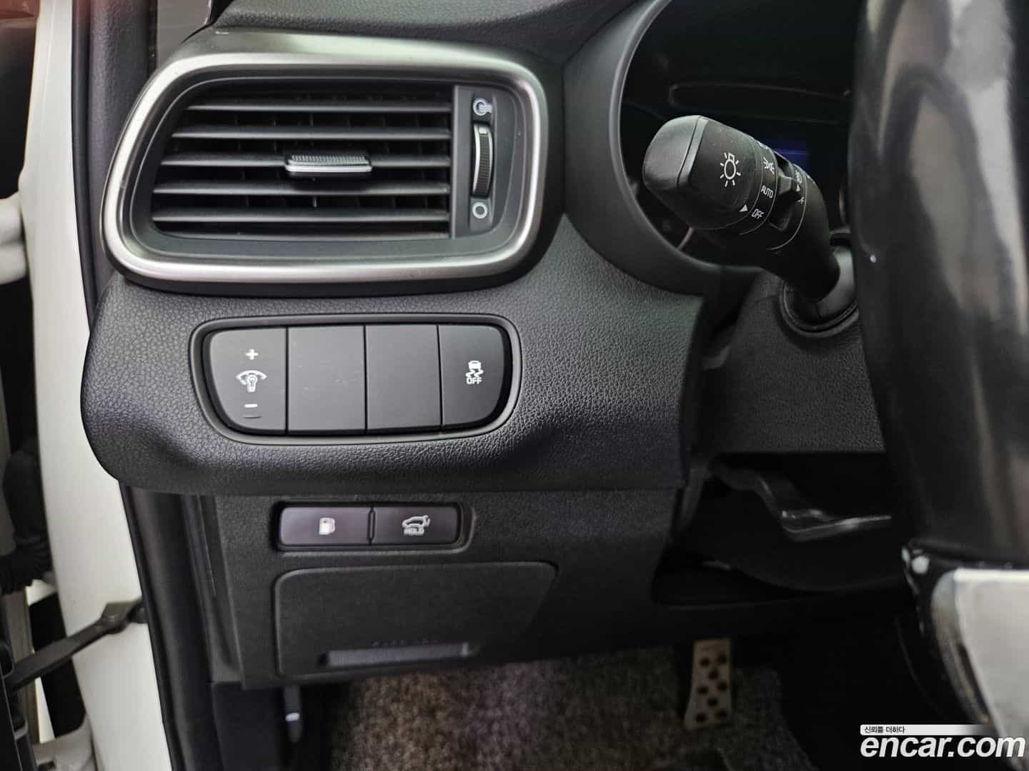 Sorento Kia 2018.0-OPTION-018