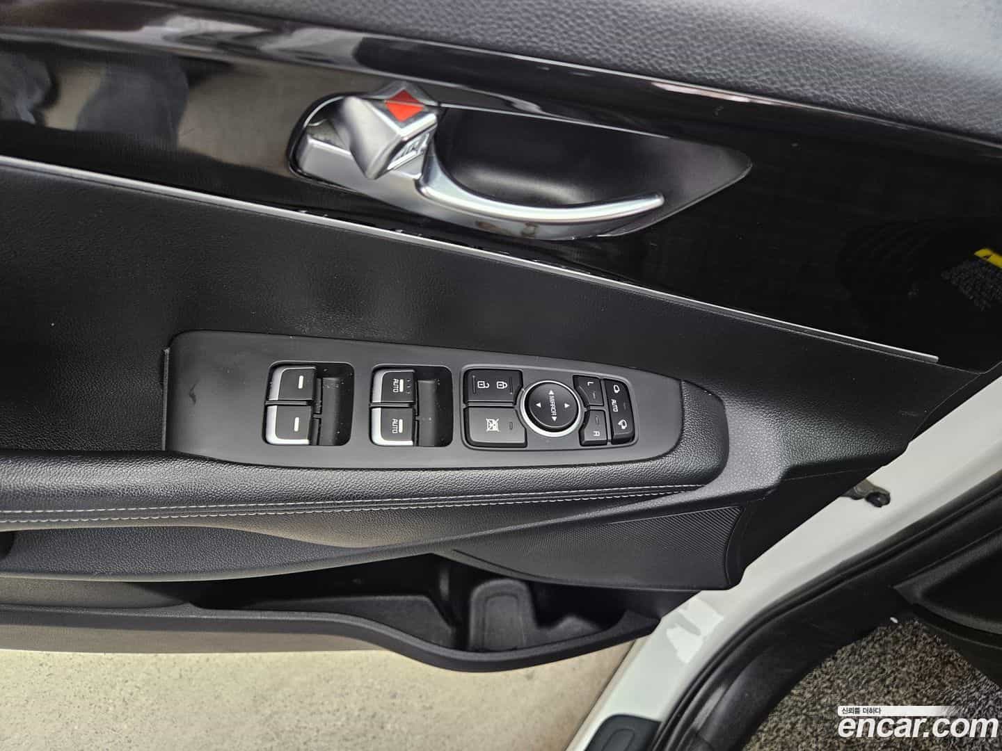 Sorento Kia 2018.0-OPTION-019