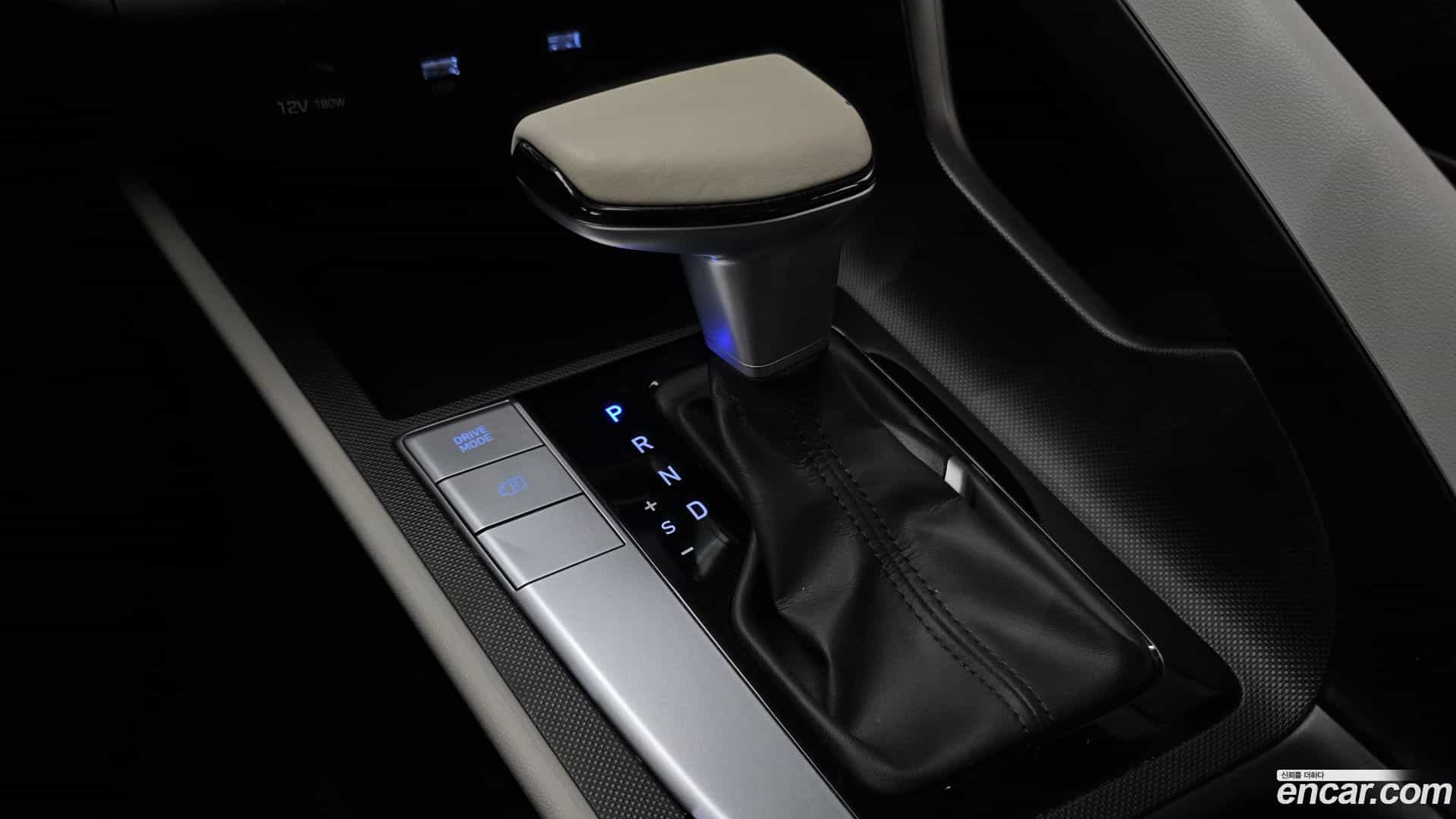 AVANTE Hyundai 2021.4-INNER-009