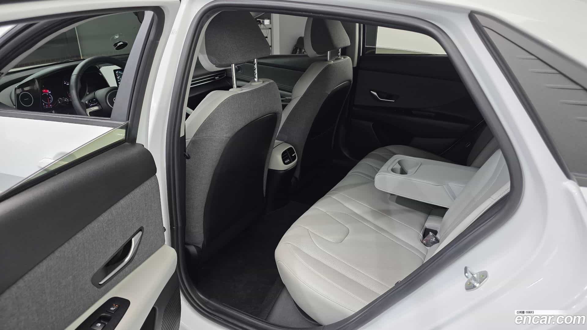 AVANTE Hyundai 2021.4-INNER-036