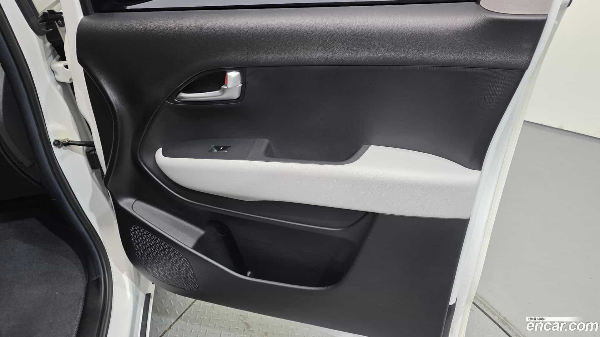 RAY Kia 2023.9-INNER-035