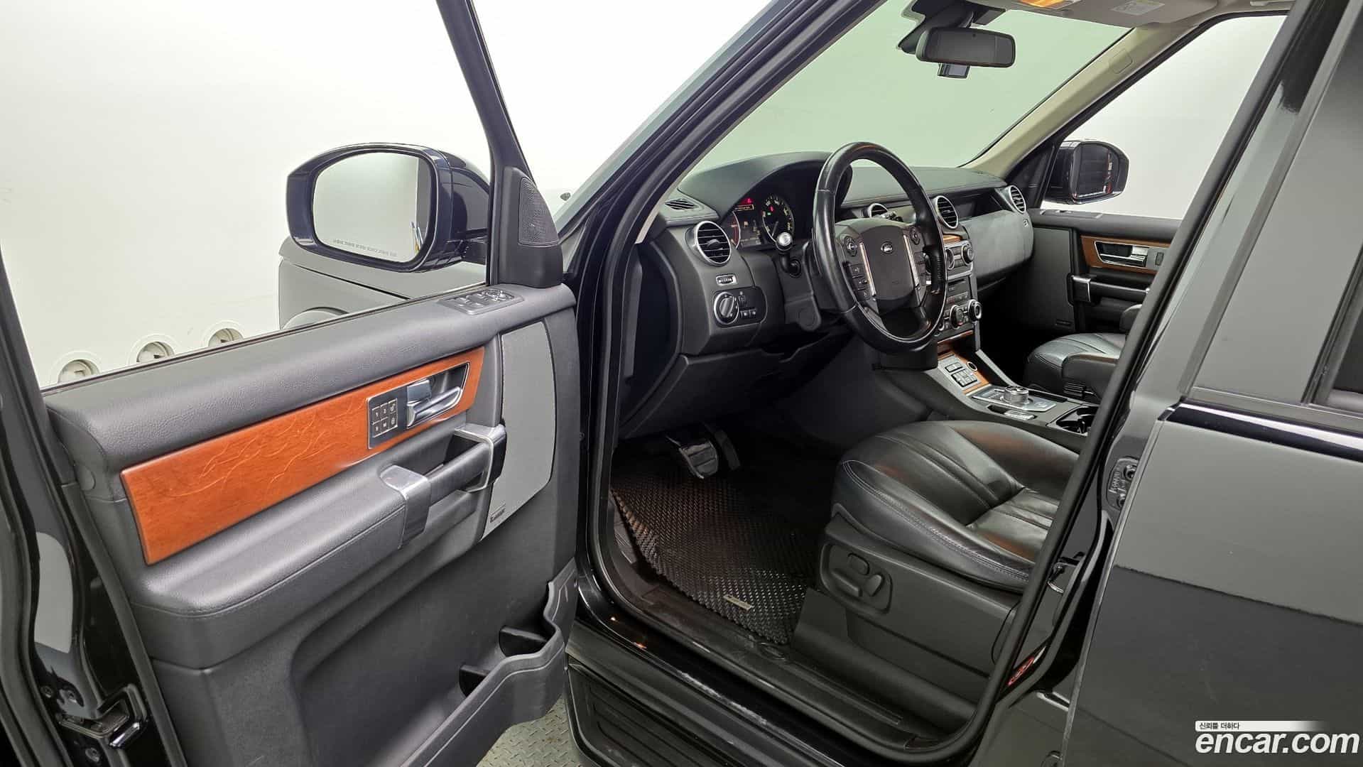 Discovery Land Rover 2015.5-INNER-010