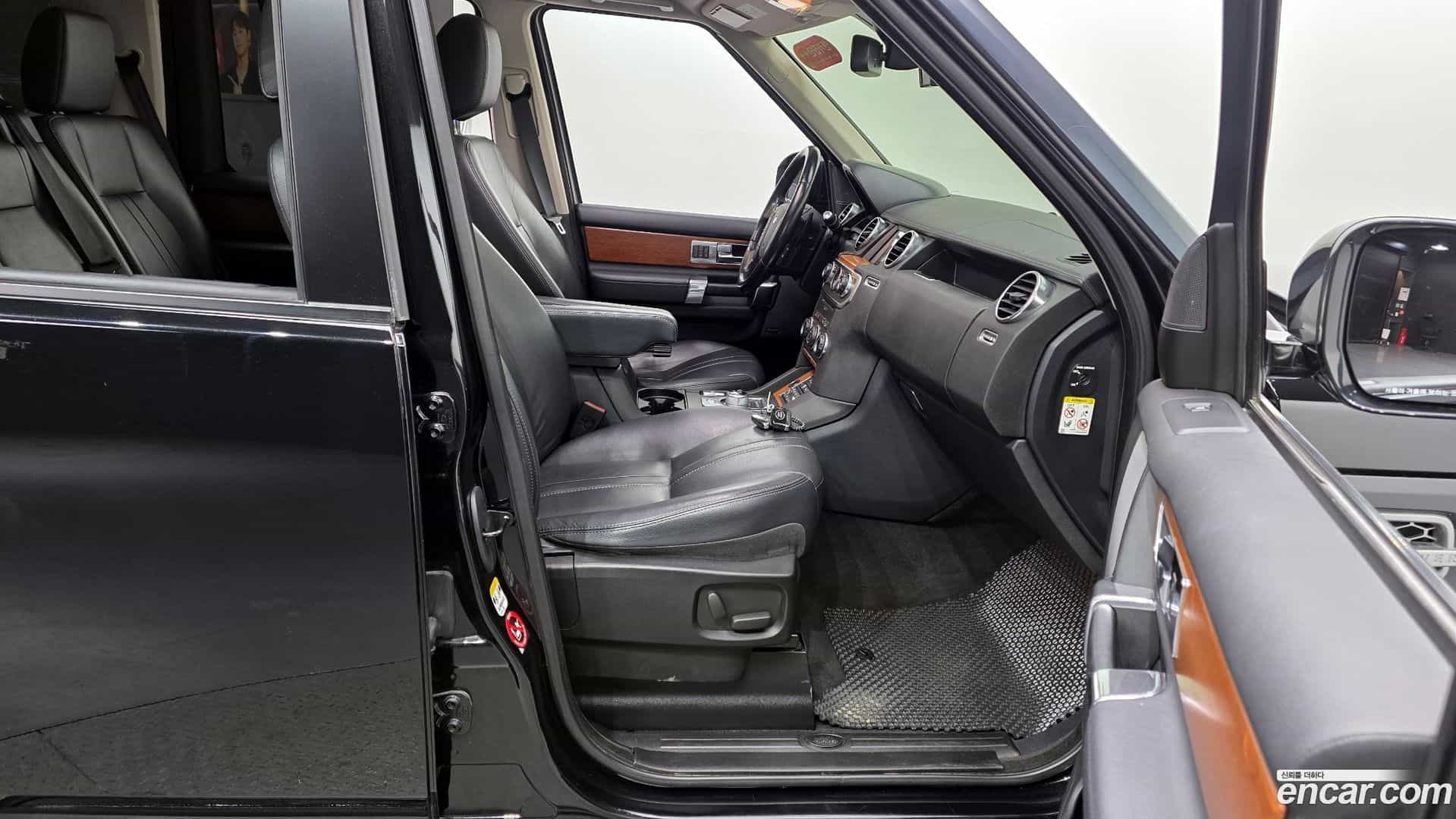 Discovery Land Rover 2015.5-INNER-036