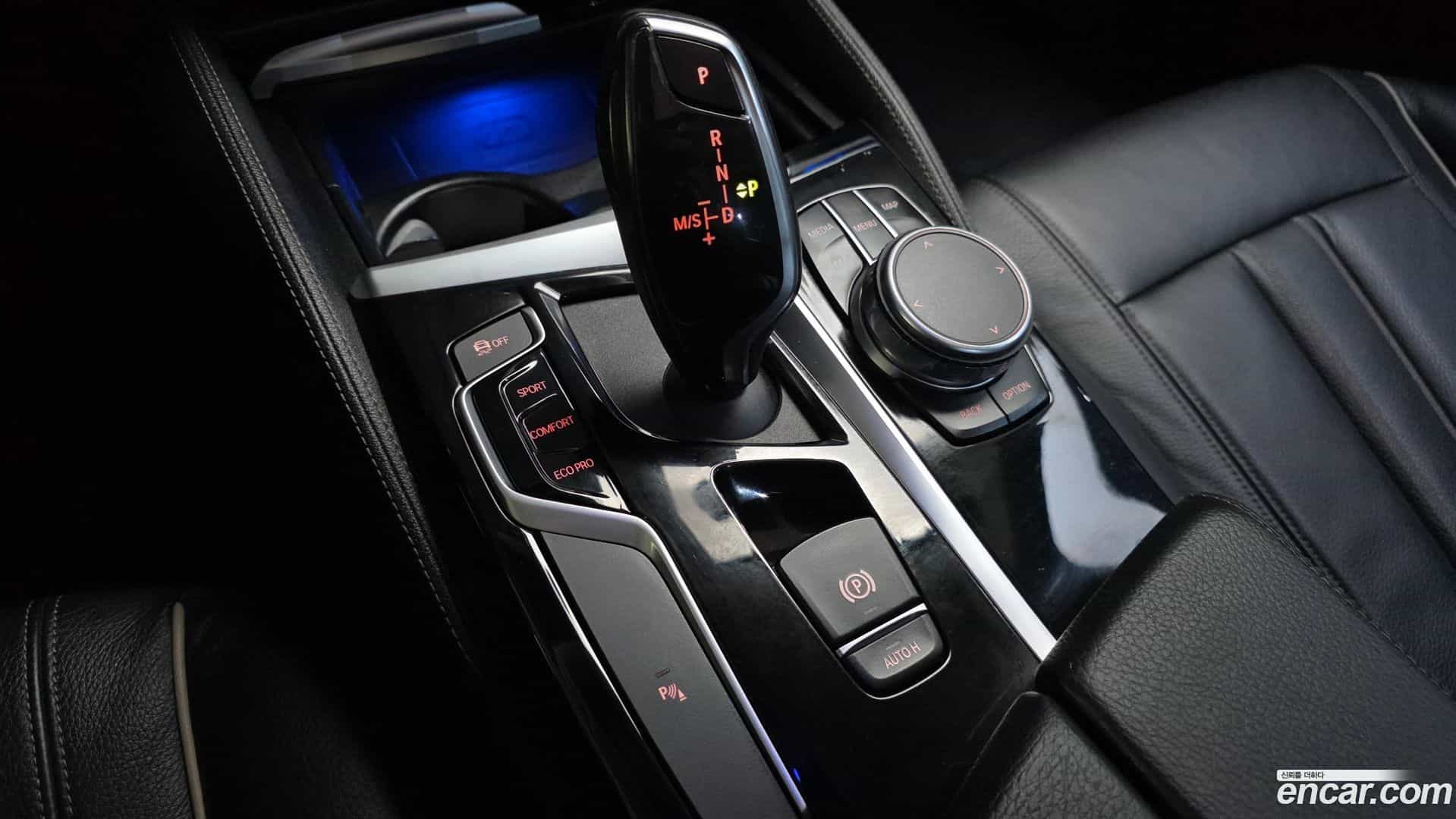 5-Series BMW 2019.4-INNER-009