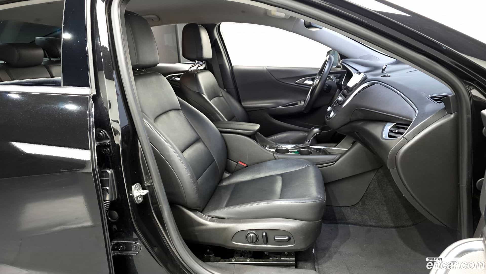 Malibu Chevrolet 2019.3-OPTION-015