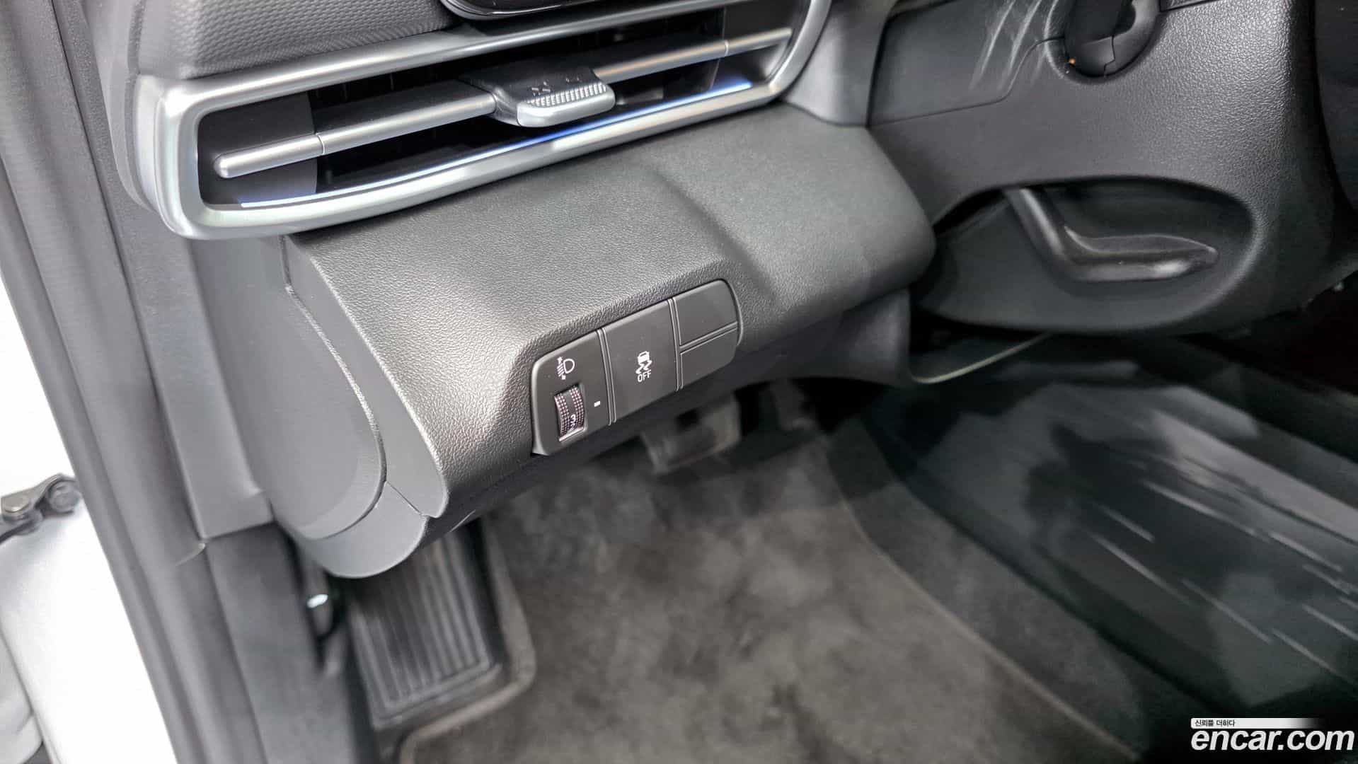 AVANTE Hyundai 2024.10-OPTION-022