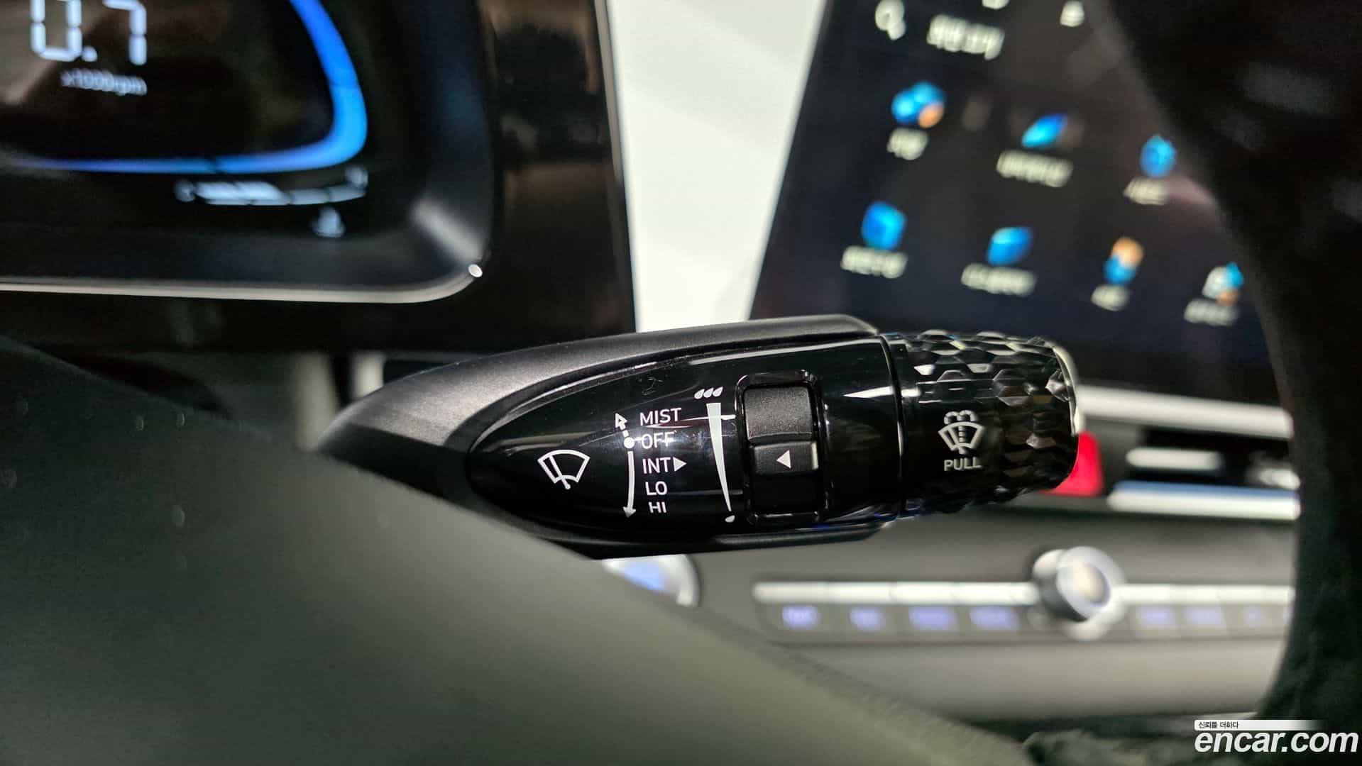 AVANTE Hyundai 2024.10-OPTION-040