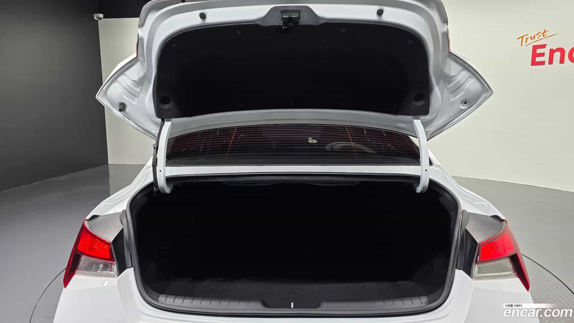 AVANTE Hyundai 2024.10-OPTION-044