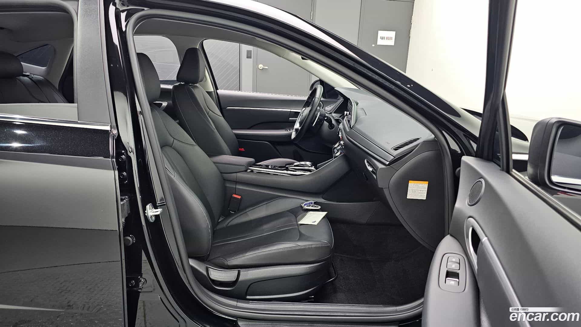 Sonata Hyundai 2022.2-INNER-036