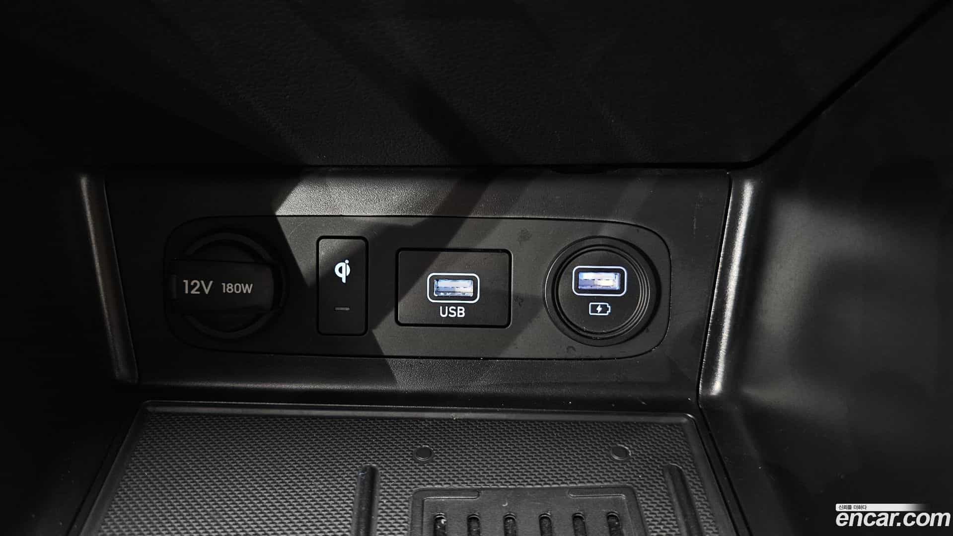 Sonata Hyundai 2022.2-OPTION-043