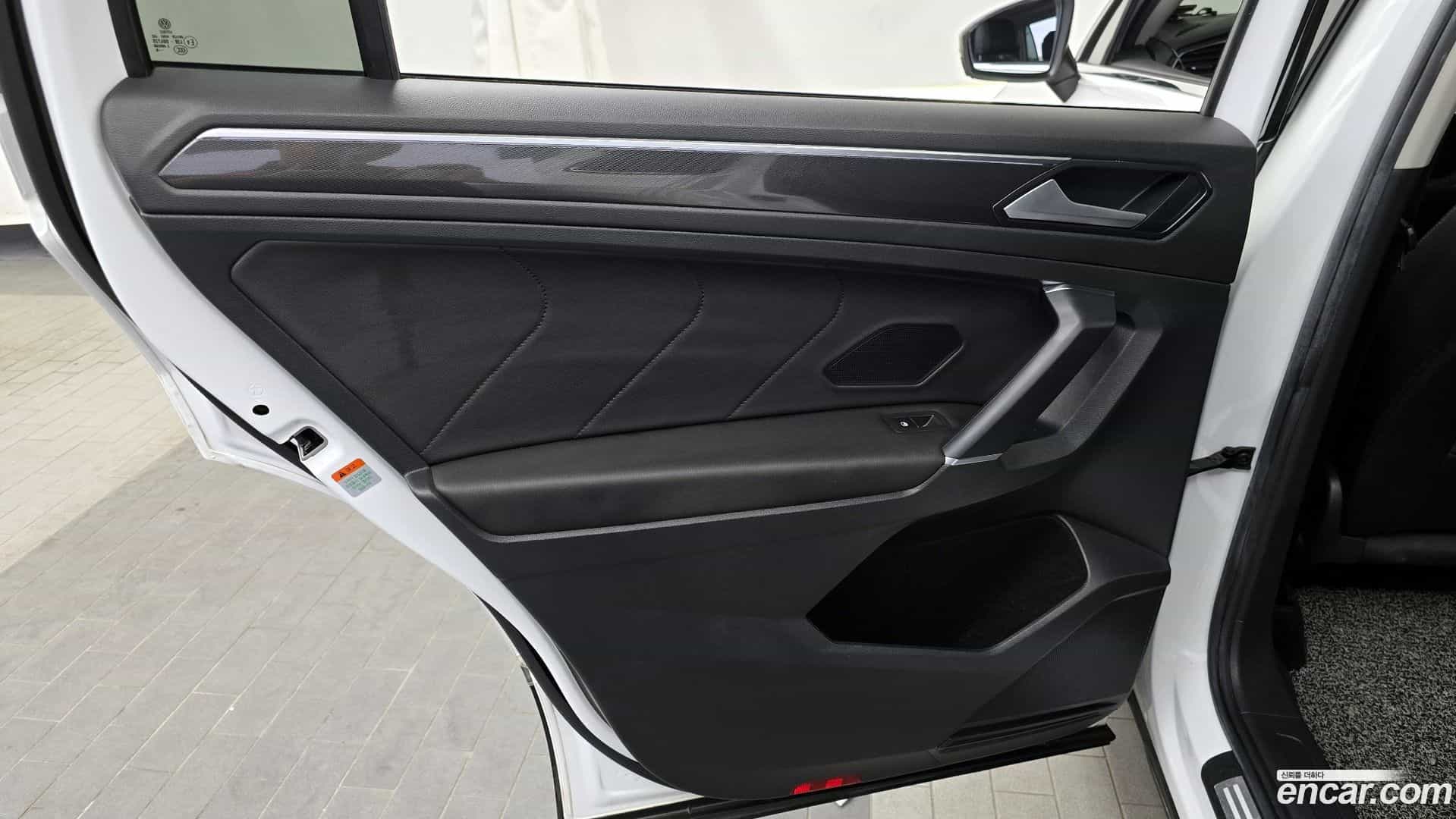 Tiguan Volkswagen 2018.6-INNER-035