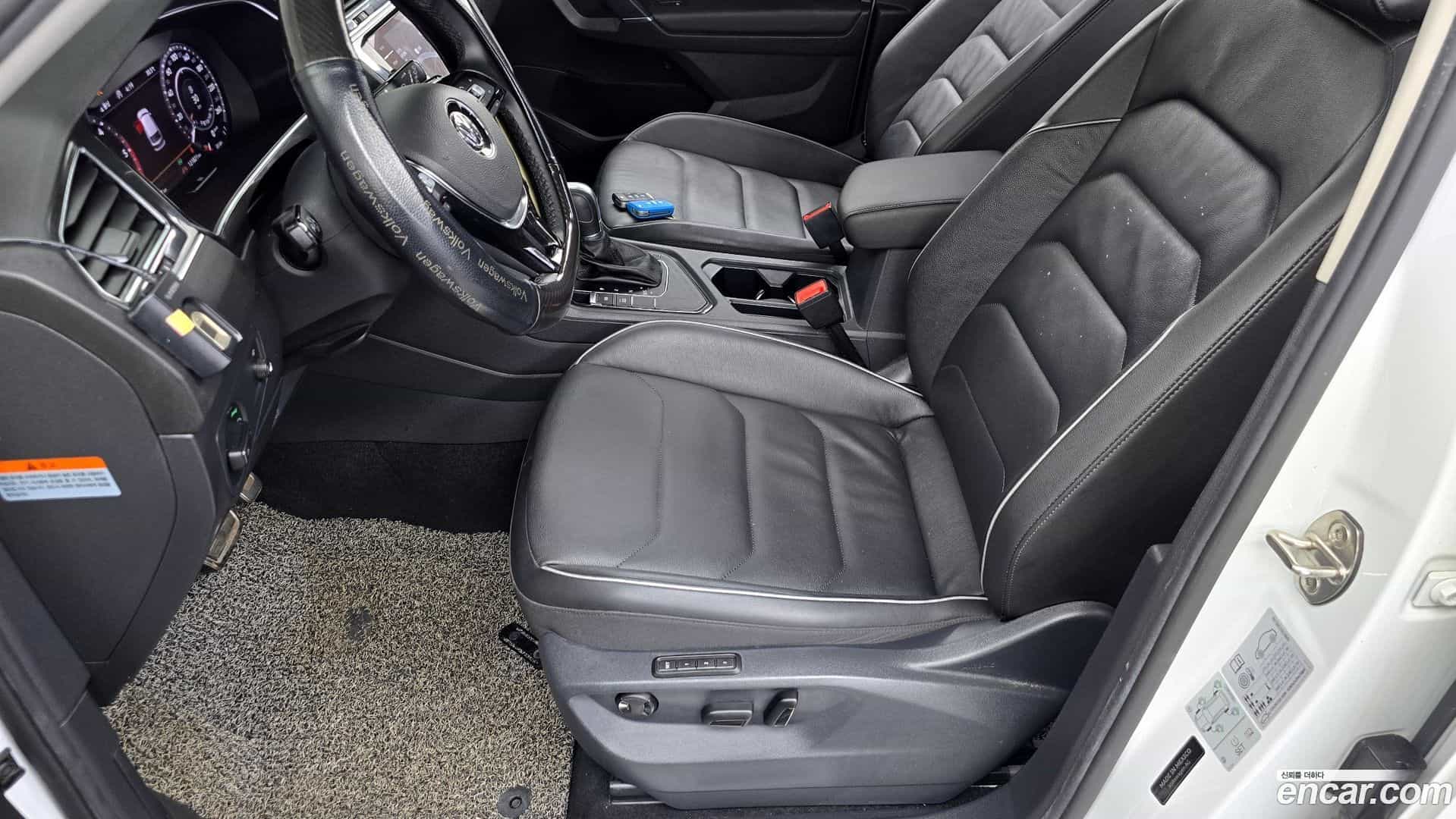 Tiguan Volkswagen 2018.6-OPTION-044