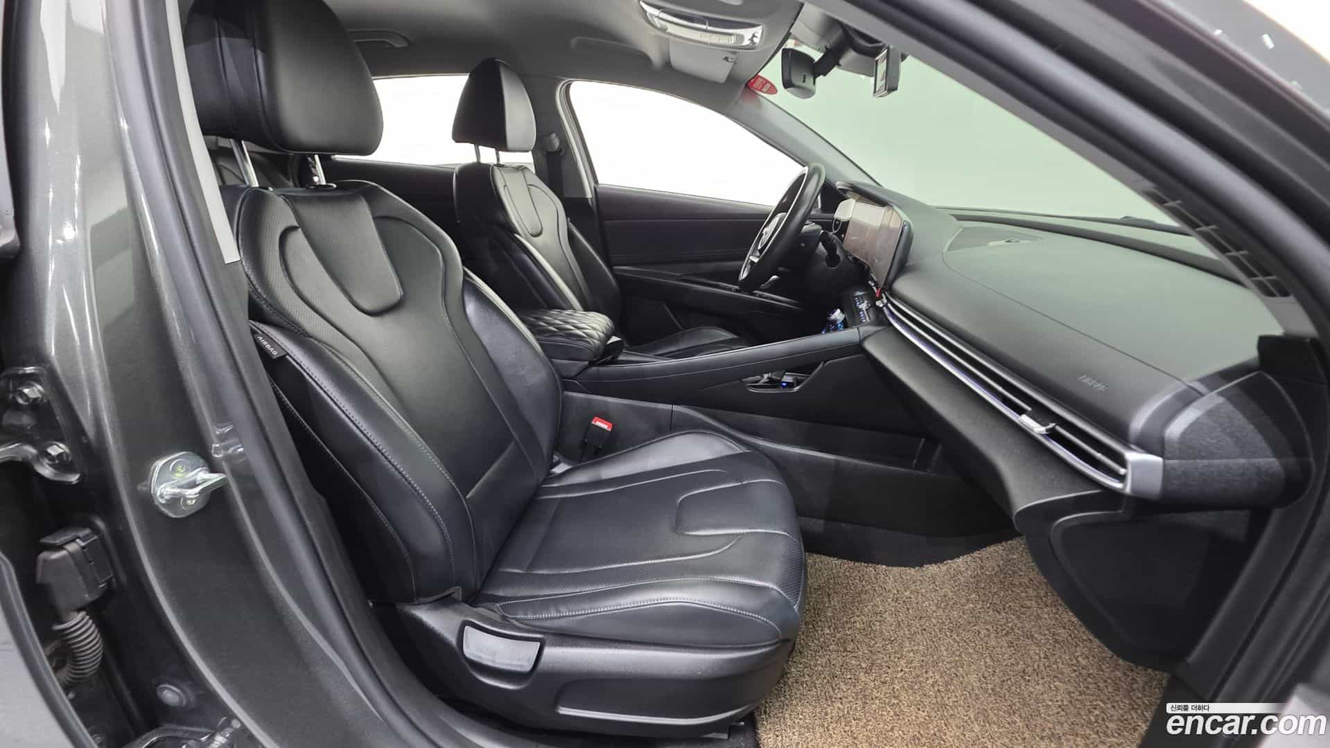 AVANTE Hyundai 2021.2-INNER-010