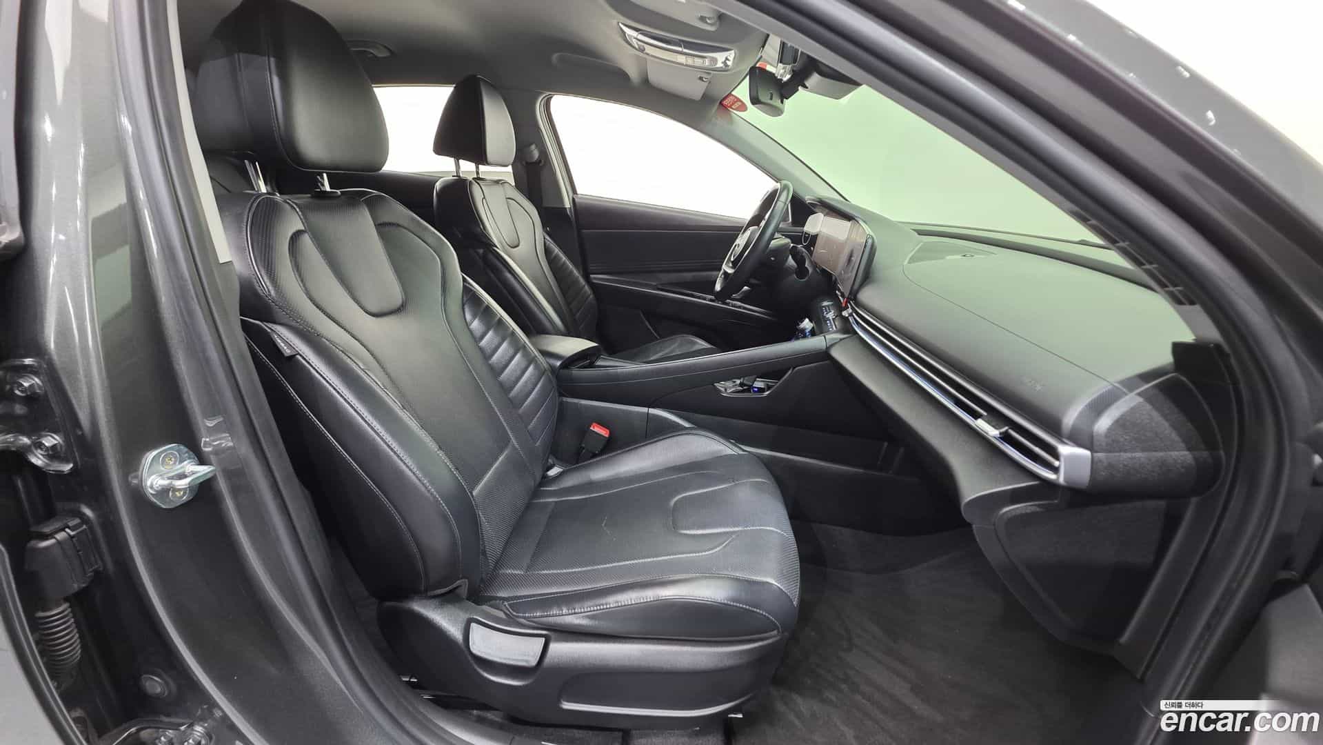AVANTE Hyundai 2021.9-INNER-010