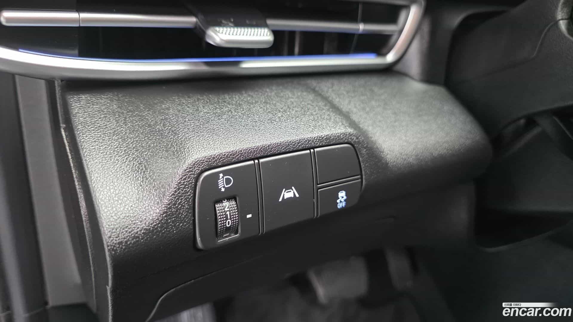 AVANTE Hyundai 2021.9-OPTION-017
