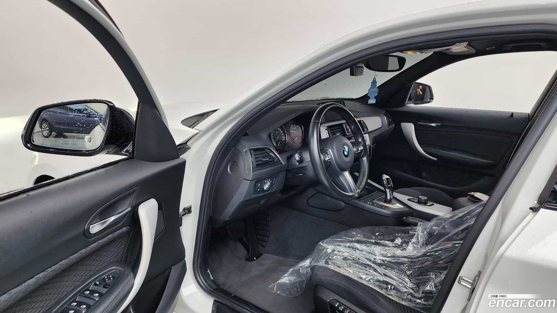 1-Series BMW 2018.4-INNER-010