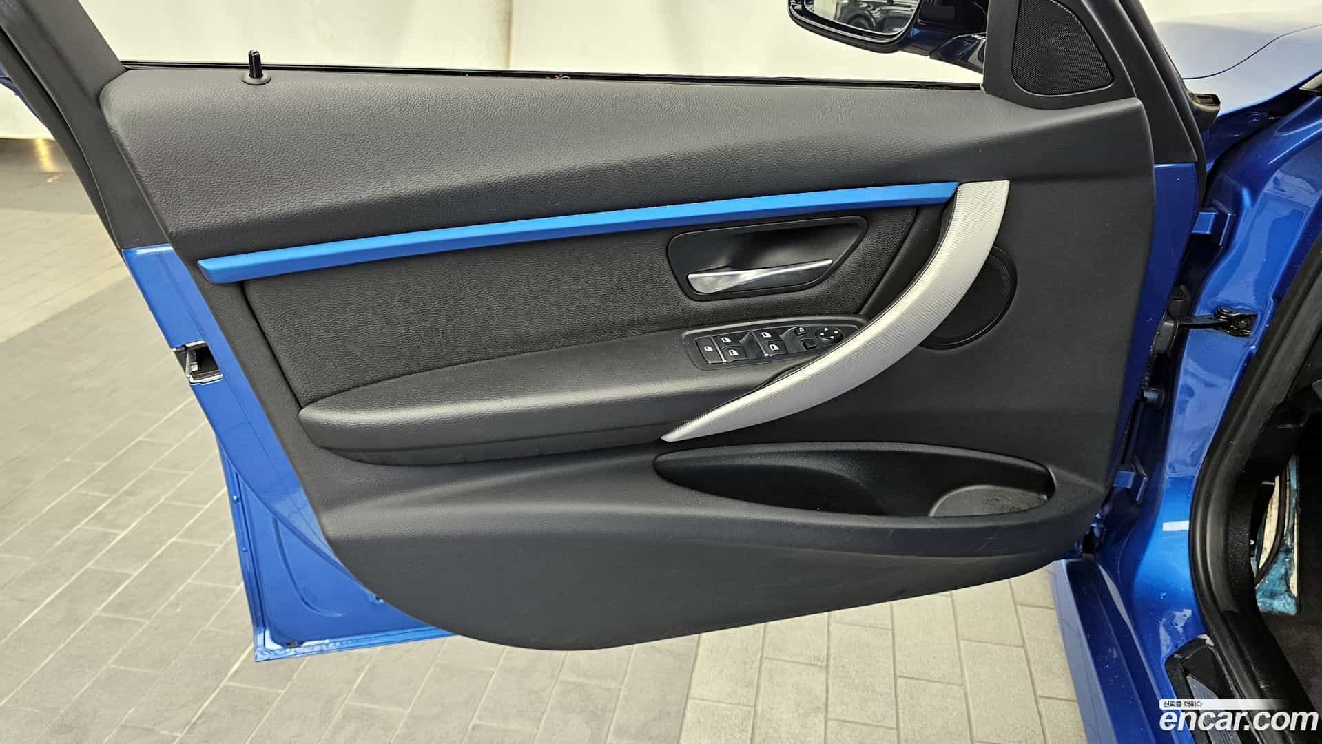 3-Series BMW 2017.4-INNER-034