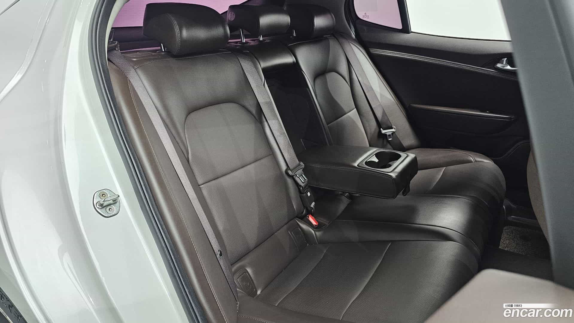 Stinger Kia 2017.7-OPTION-016
