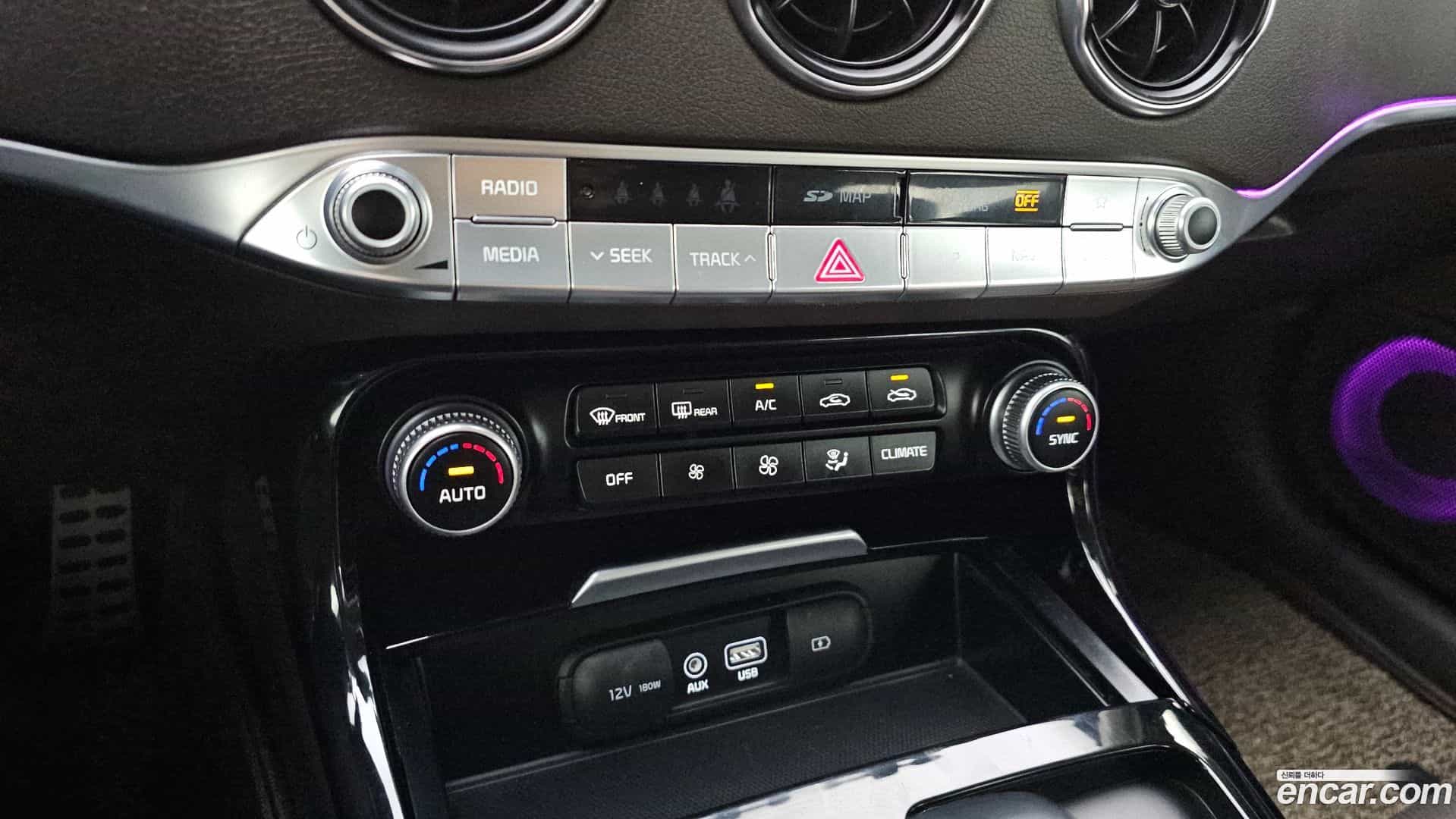 Stinger Kia 2017.7-OPTION-022