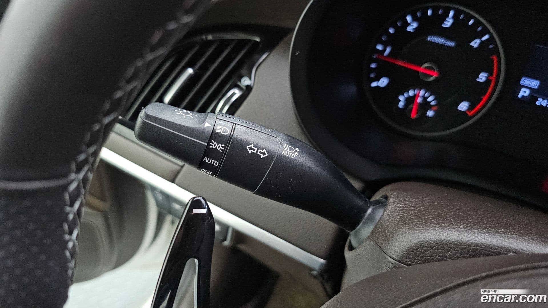Main__Slider__Photo:Stinger Kia 2017.7-27
