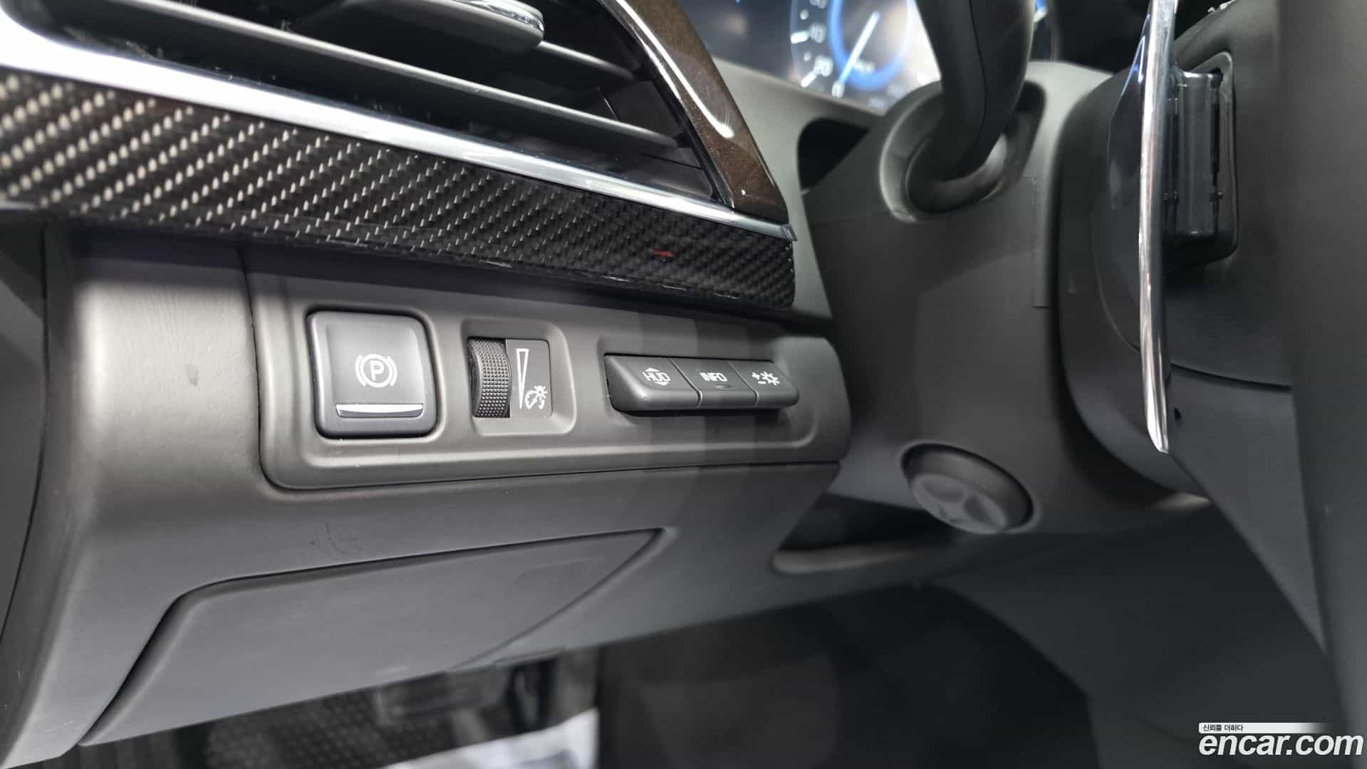 CT6 Cadillac 2018.7-OPTION-041
