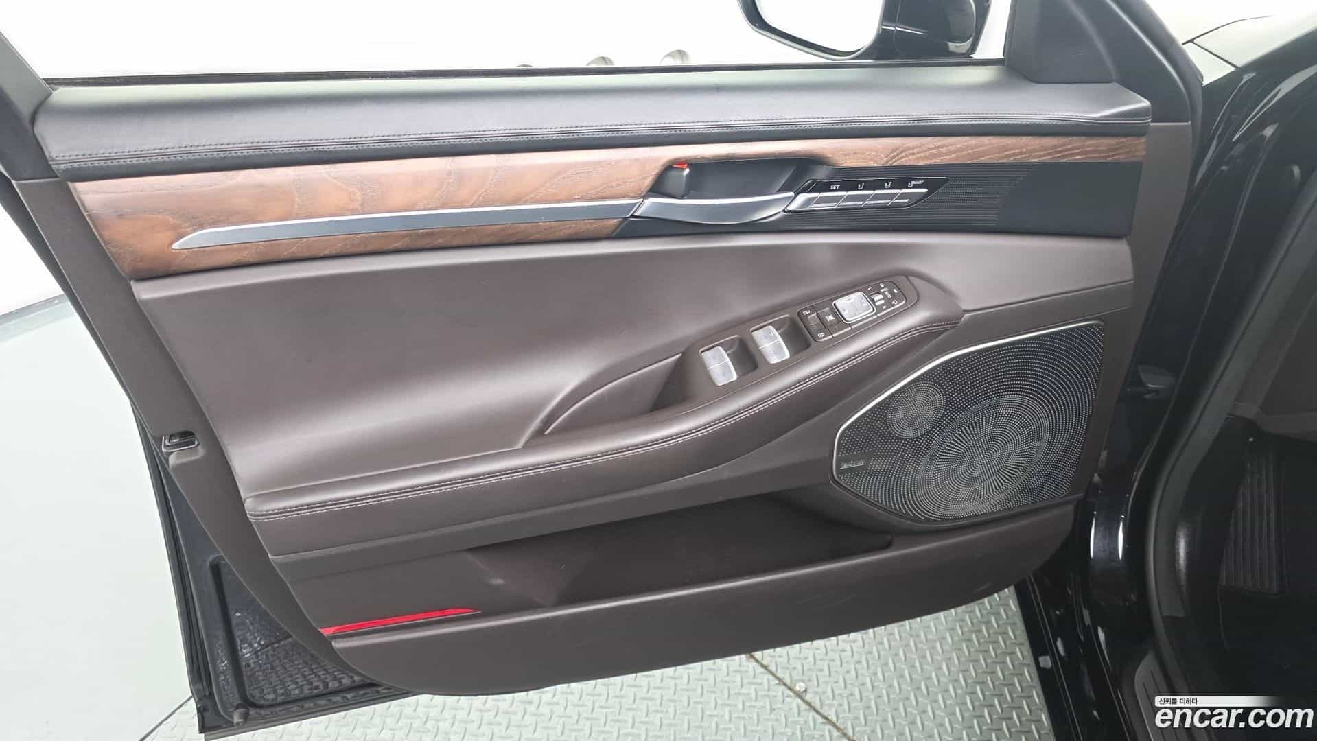 G90 Genesis 2021.3-INNER-034