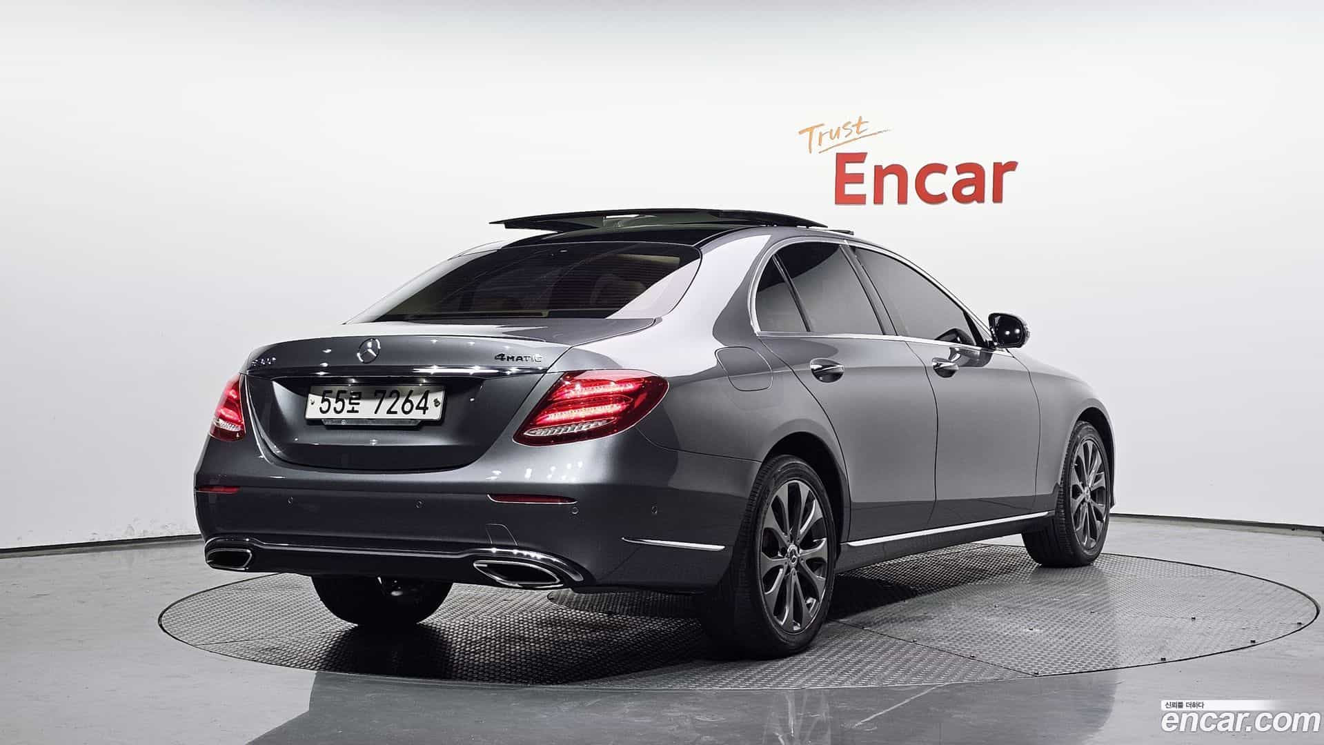 E-Class Mercedes-Benz 2017.5-OUTER-002