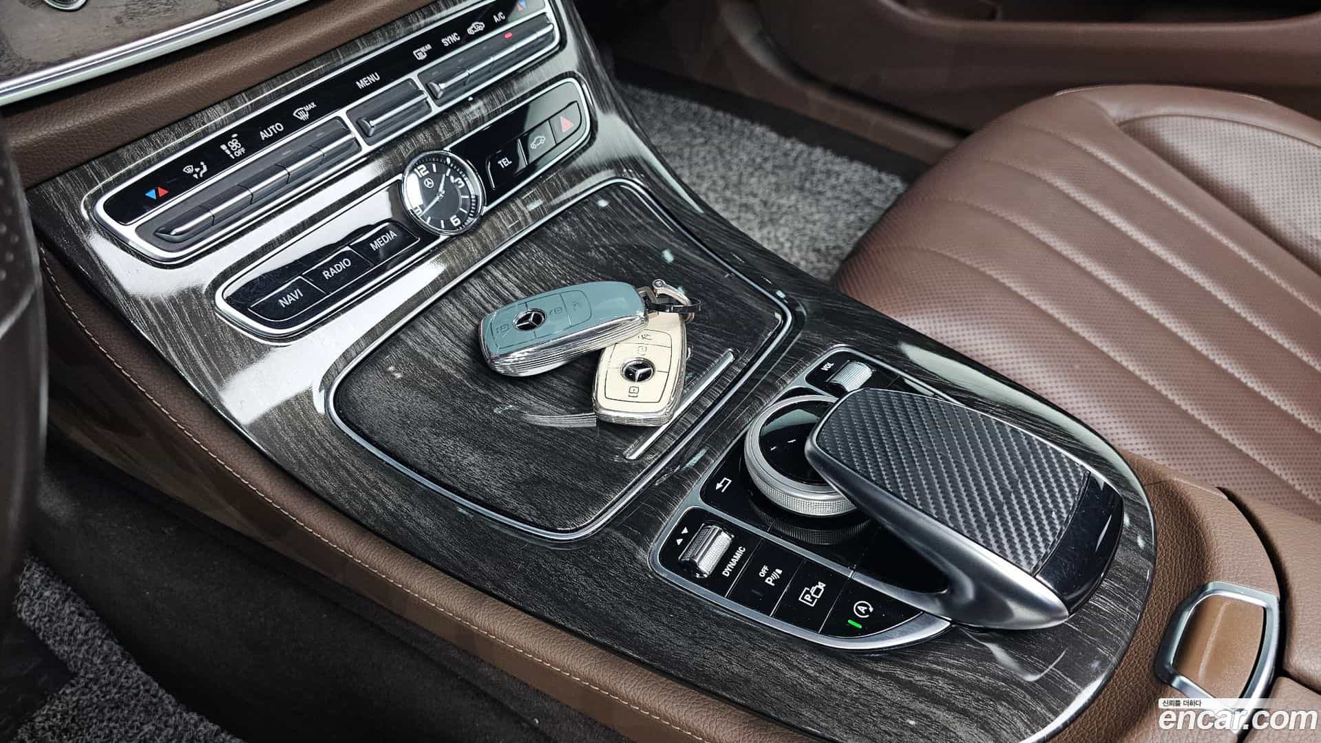 E-Class Mercedes-Benz 2017.5-OPTION-019