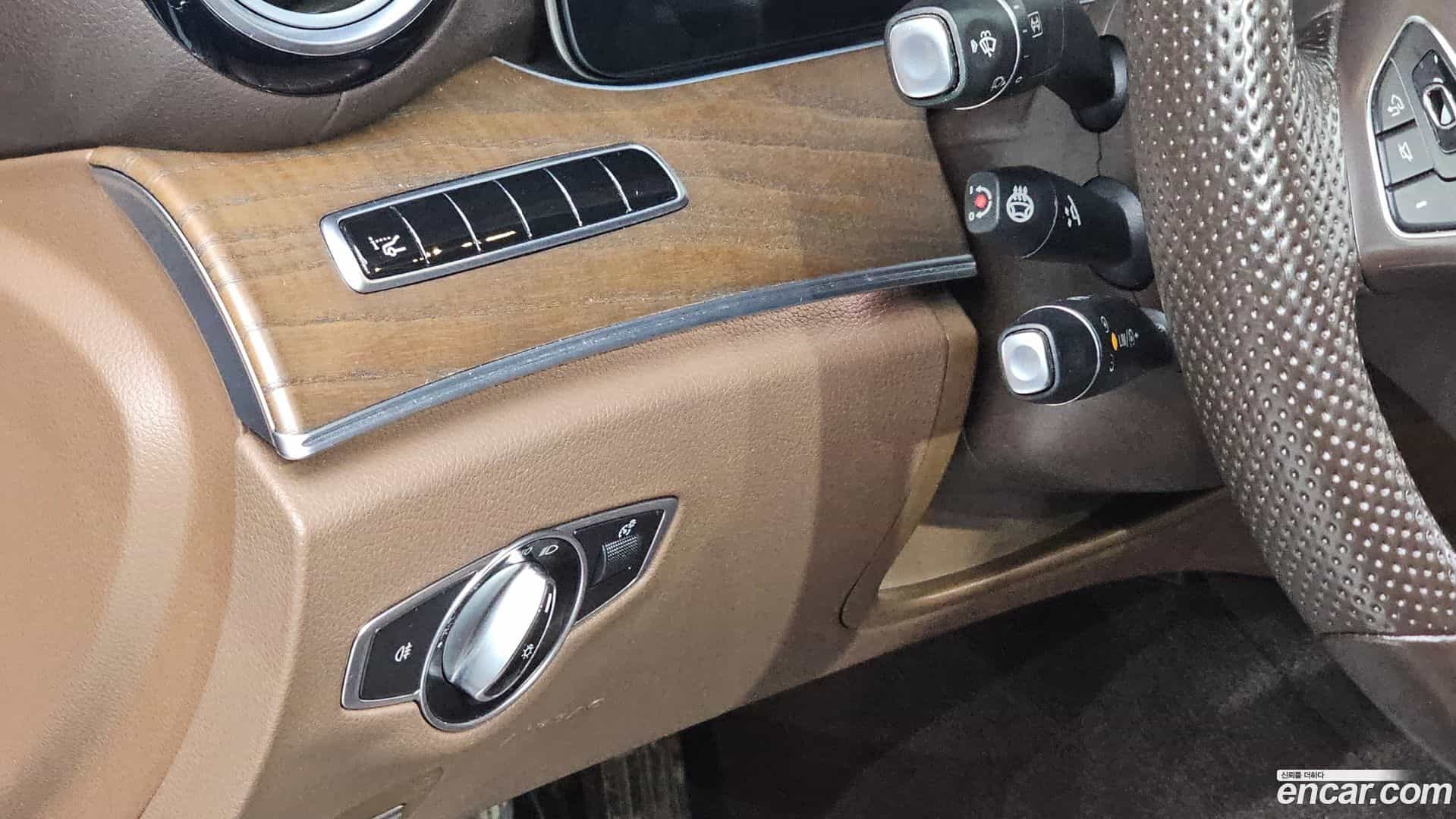 E-Class Mercedes-Benz 2017.5-OPTION-020