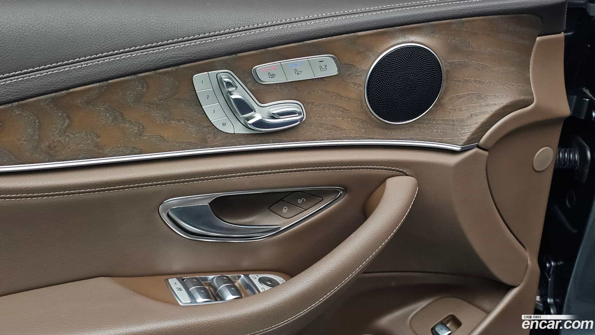 E-Class Mercedes-Benz 2017.5-OPTION-043