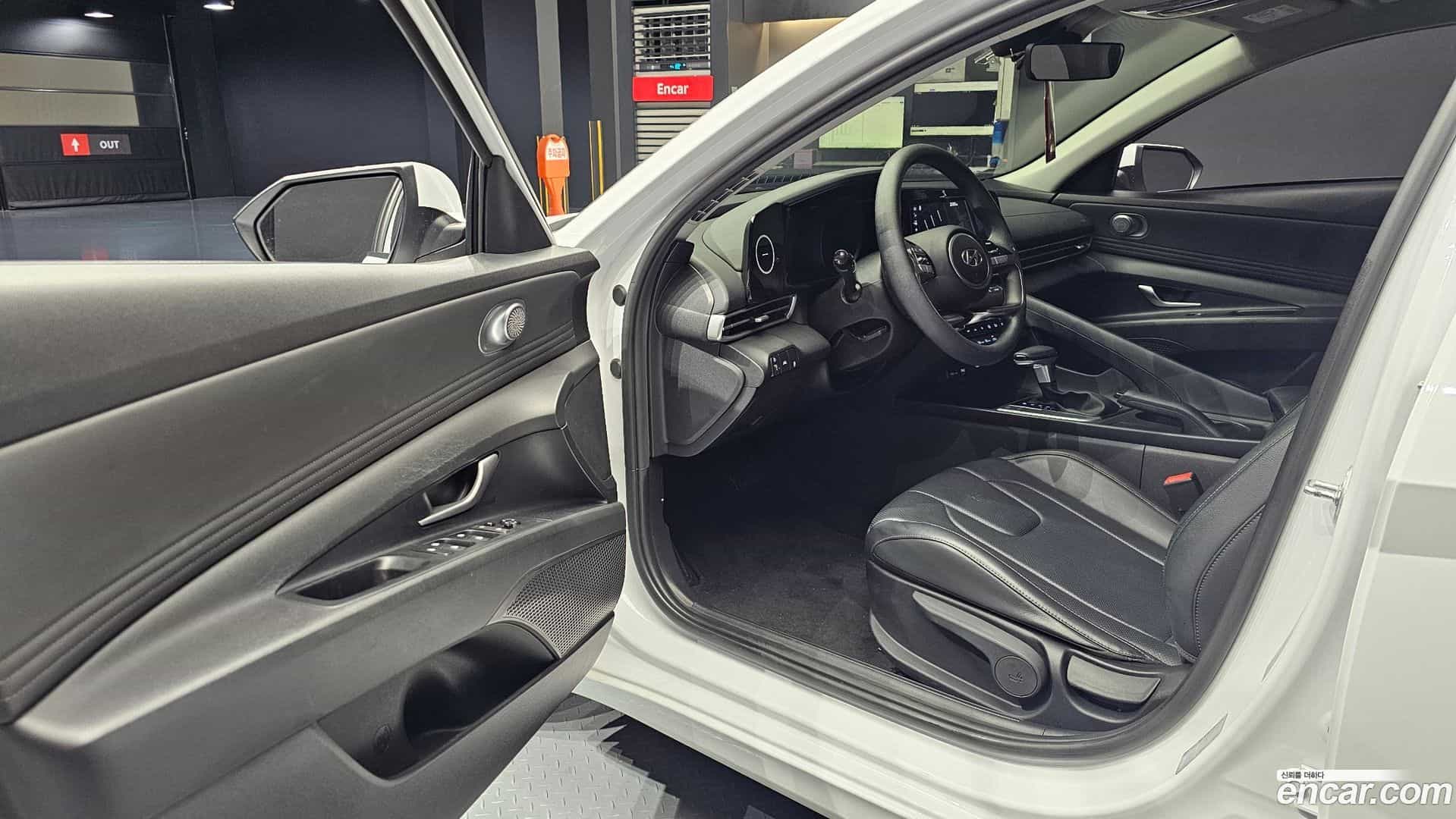 AVANTE Hyundai 2021.3-INNER-010