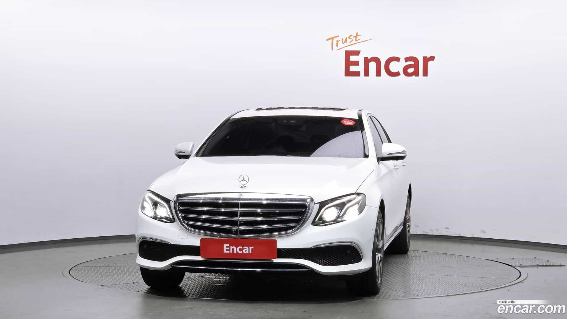 E-Class Mercedes-Benz 2018.1-OUTER-003