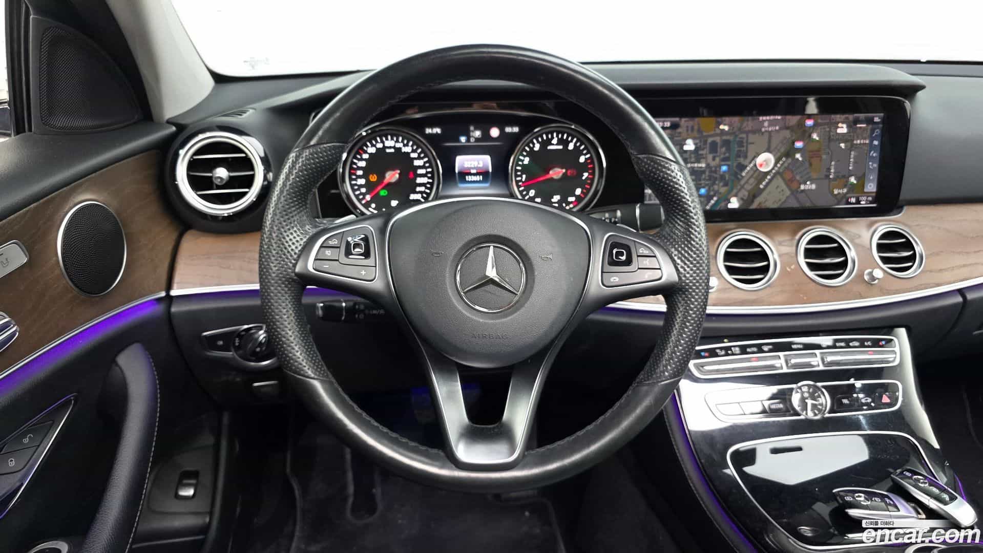 E-Class Mercedes-Benz 2018.1-OPTION-016