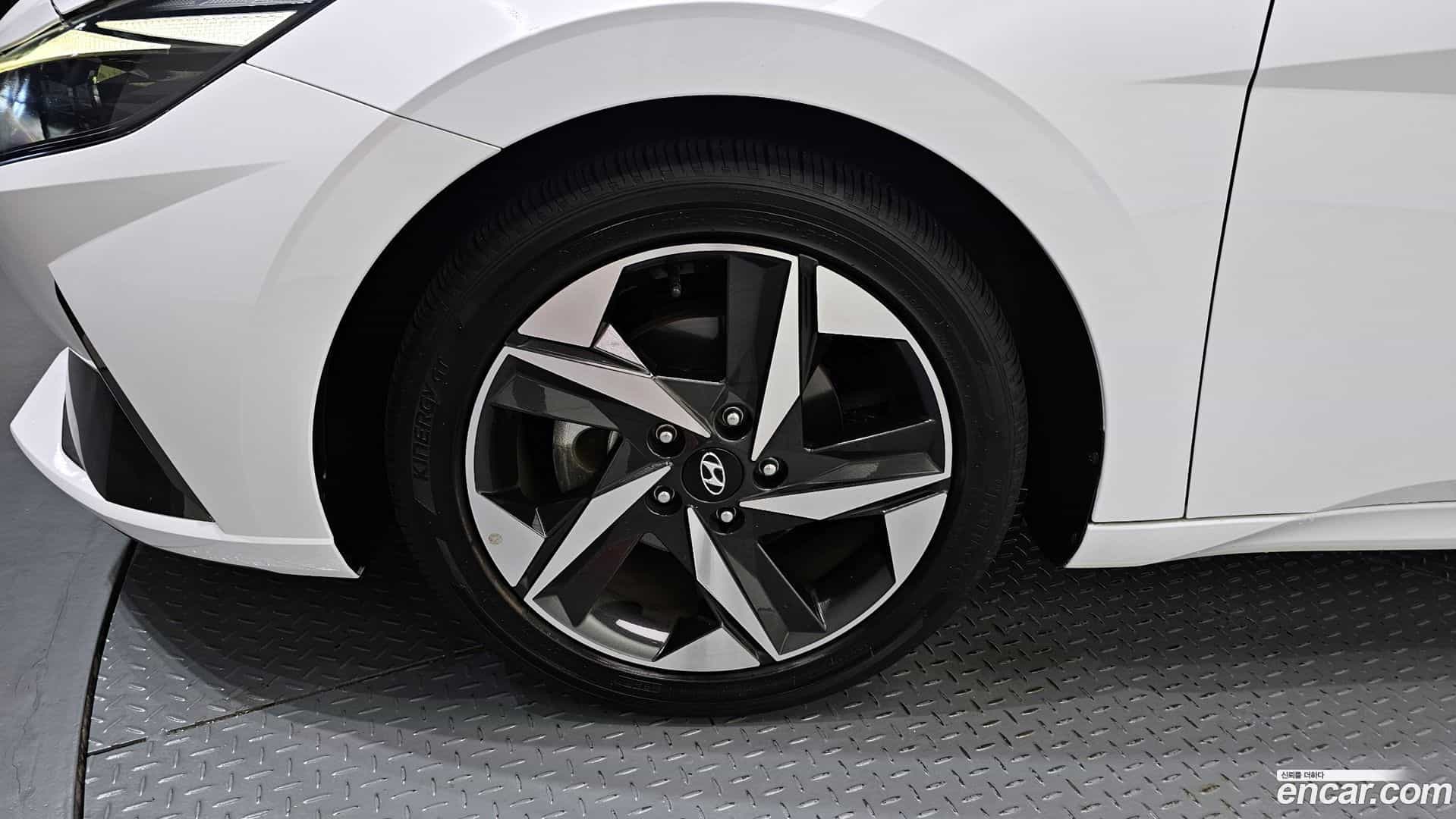 AVANTE Hyundai 2021.6-OUTER-005