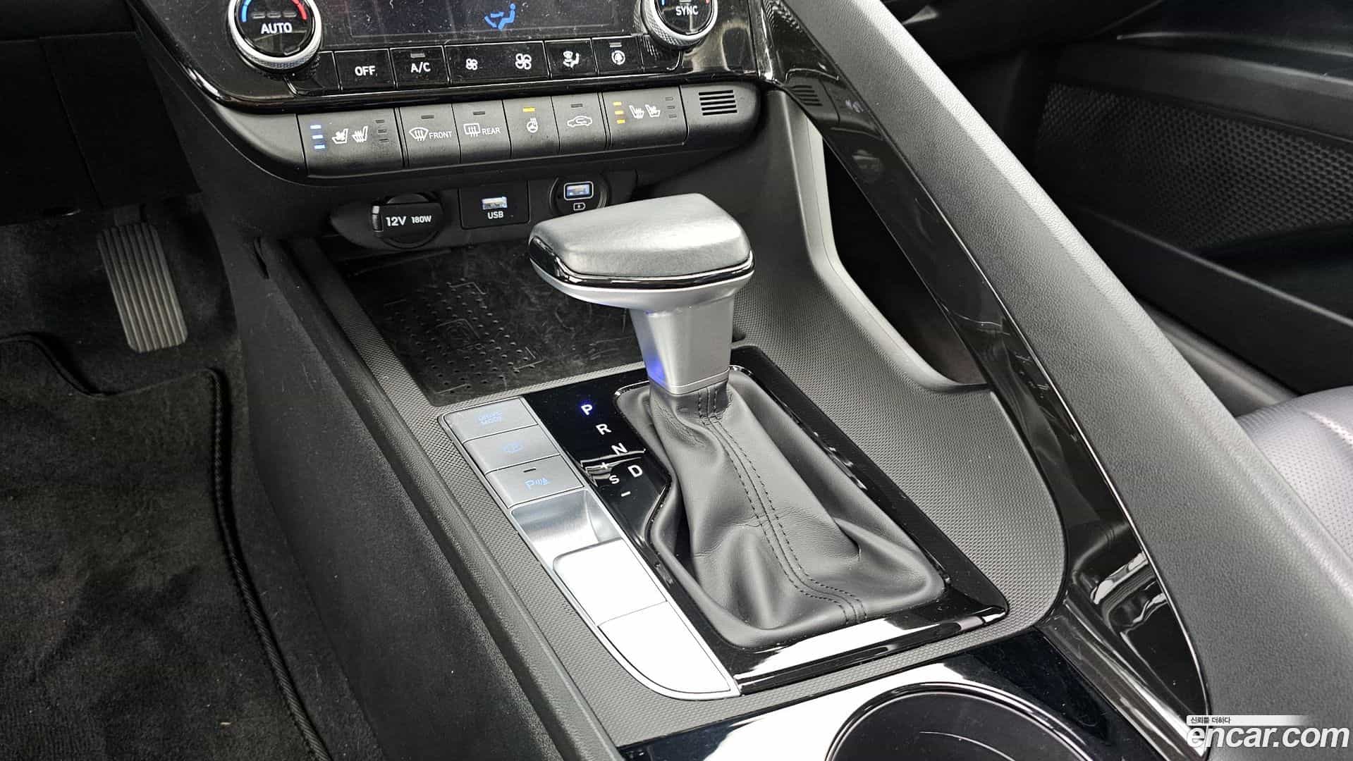 AVANTE Hyundai 2021.6-INNER-009