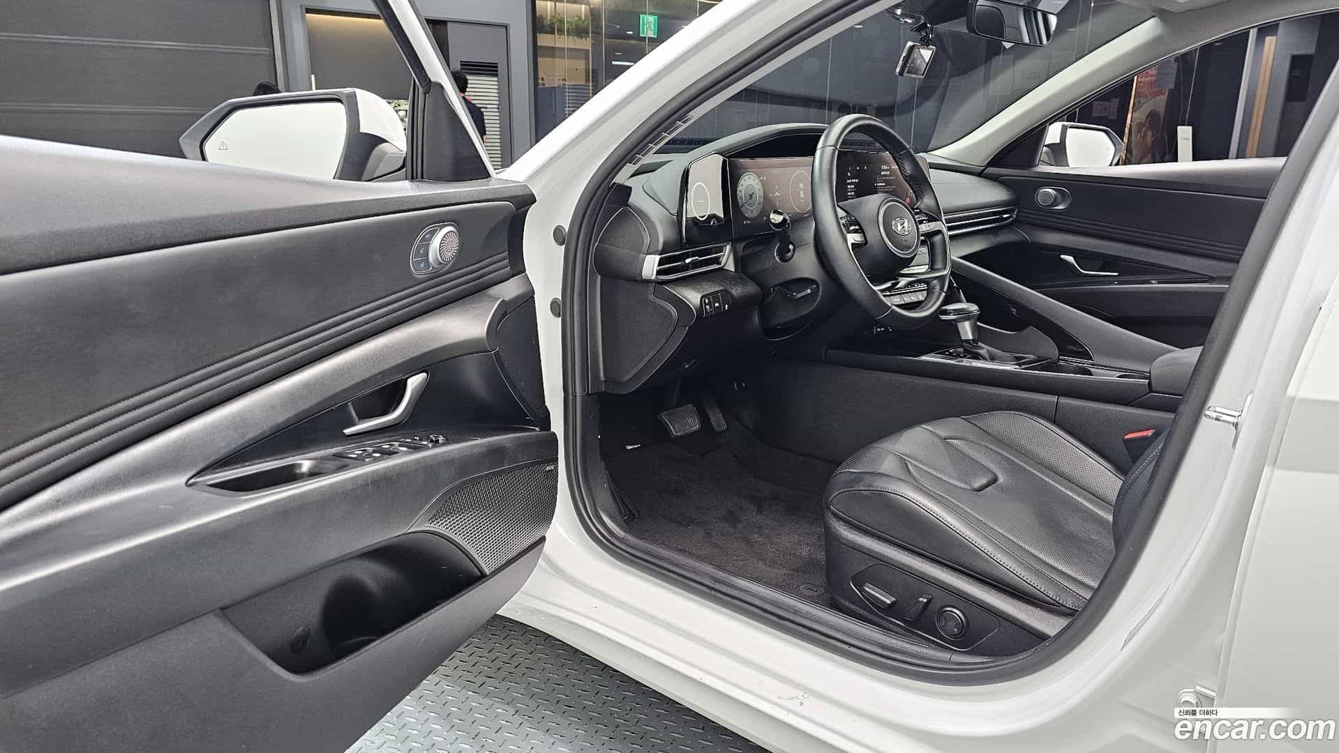 AVANTE Hyundai 2021.6-INNER-010