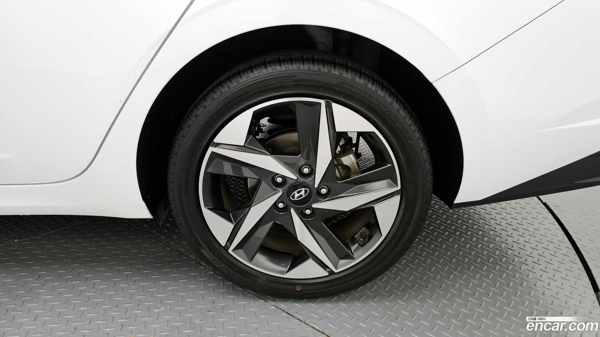 AVANTE Hyundai 2021.6-OUTER-031