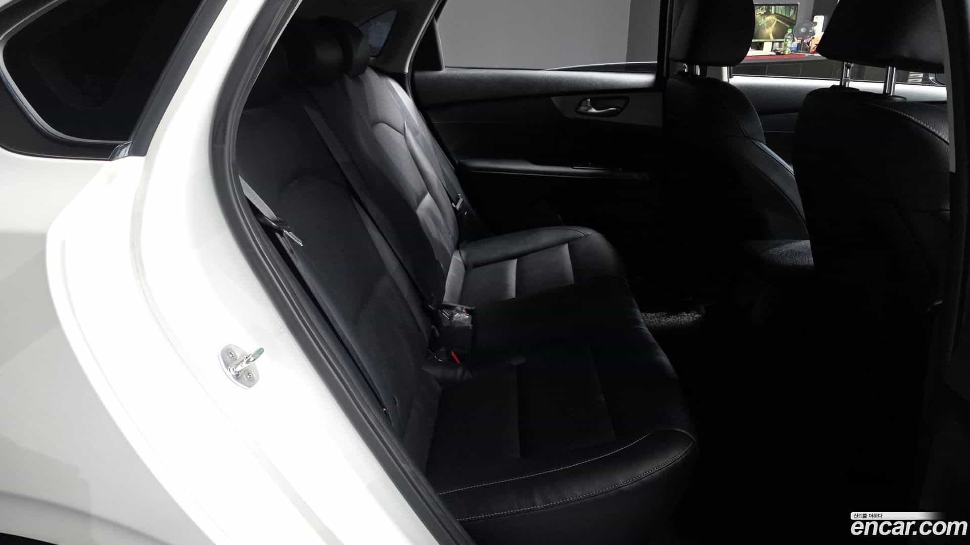 K3 Kia 2018.8-OPTION-015