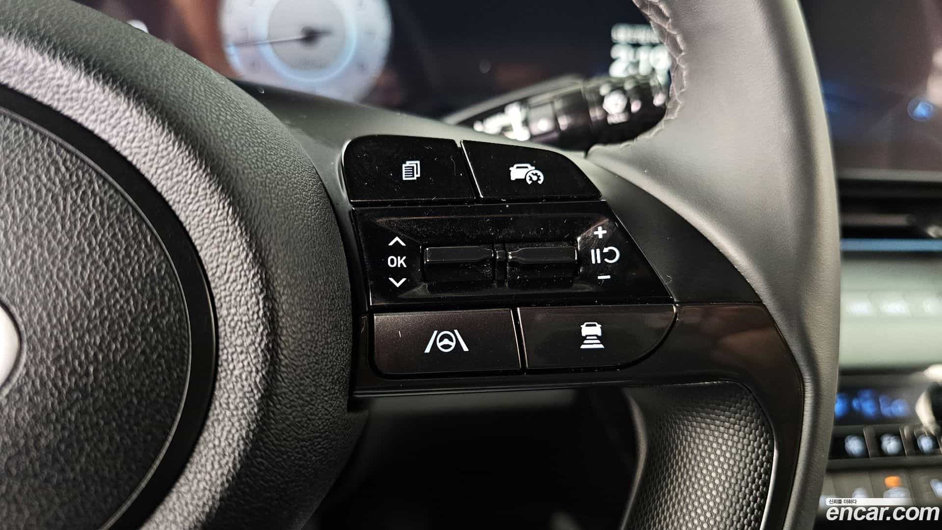 AVANTE Hyundai 2023.4-OPTION-022